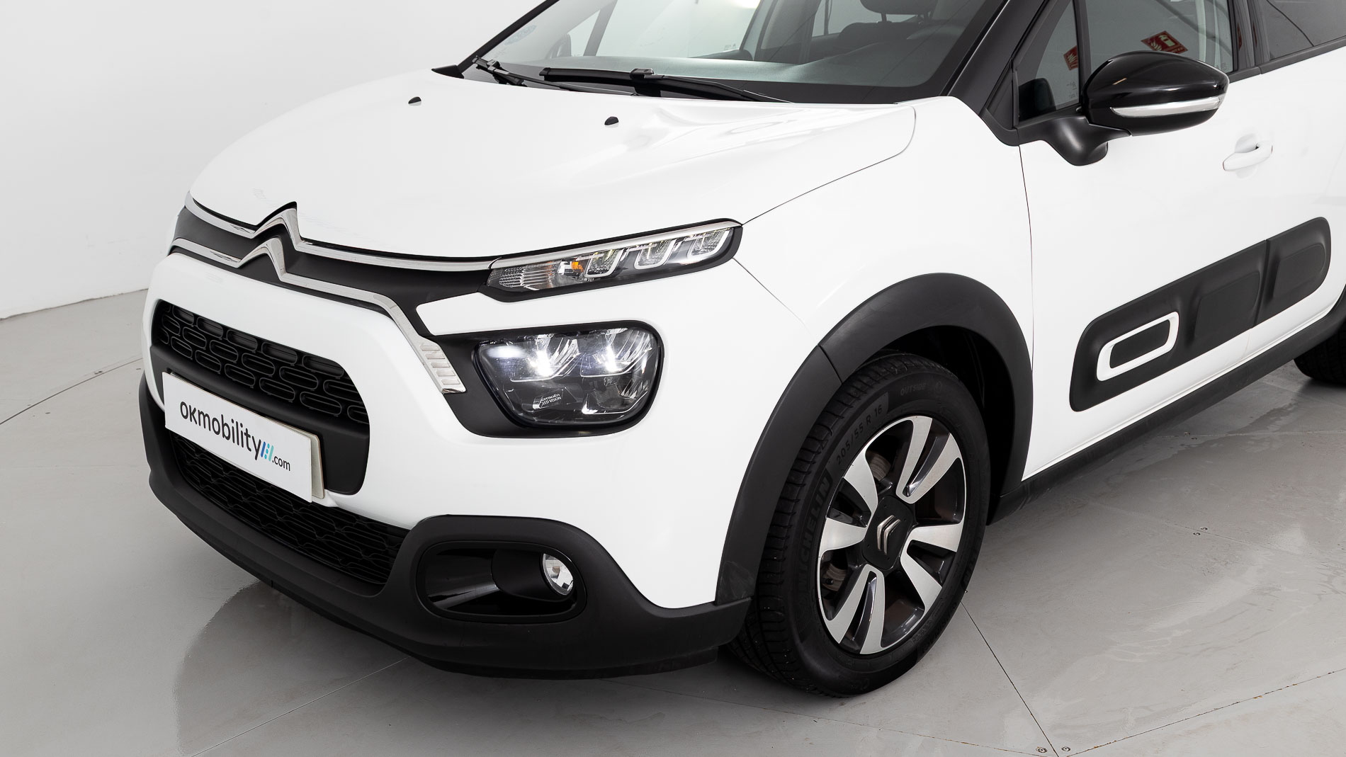 citroen c3 origin max 1.2 PURETECH 83 2024 blanco banquise 28