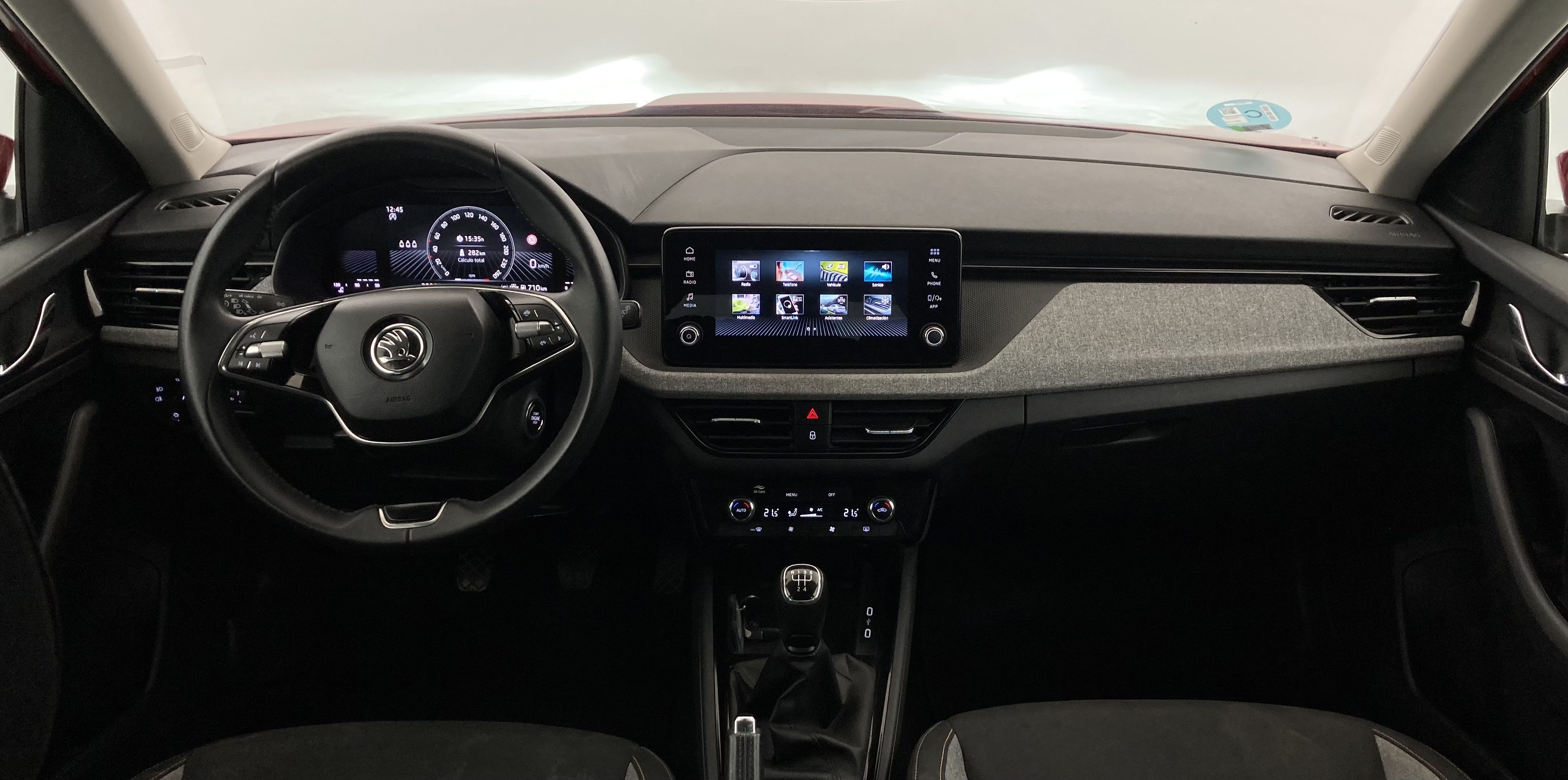 skoda kamiq selection 1.0 TSI 95 2024 rojo velvet 30