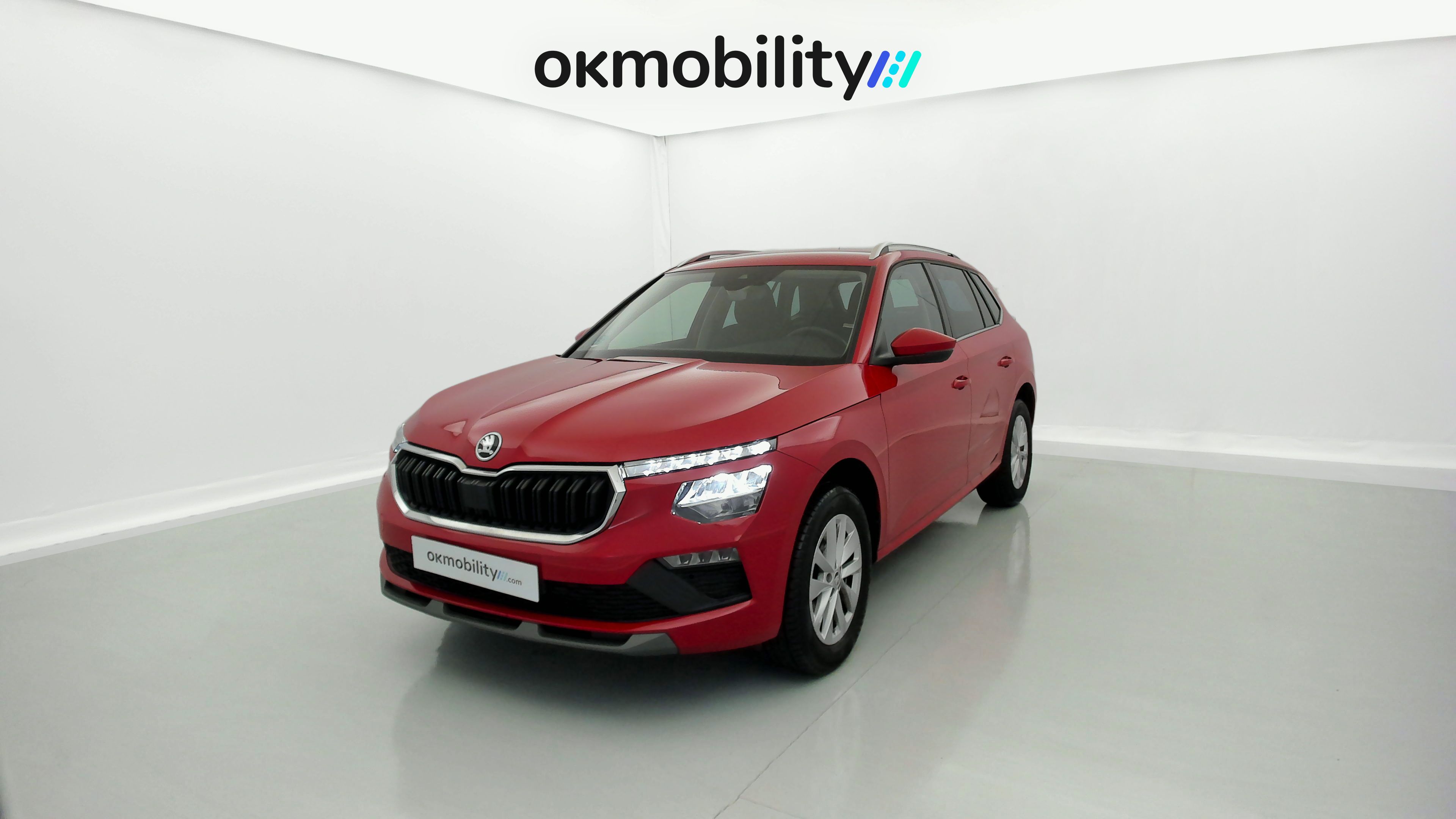 skoda kamiq selection 1.0 TSI 95 2024 rojo velvet 5