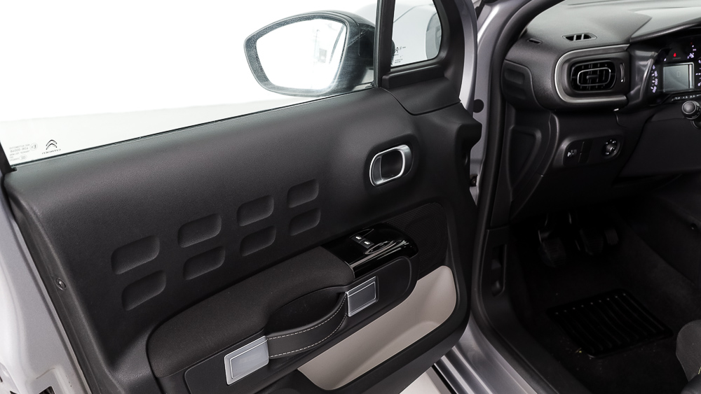 citroen c3 origin max 1.2 PURETECH 83 2024 gris acero 20