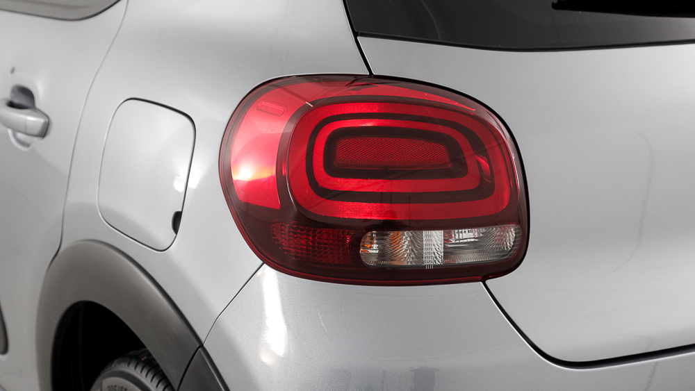 citroen c3 origin max 1.2 PURETECH 83 2024 gris acero 28