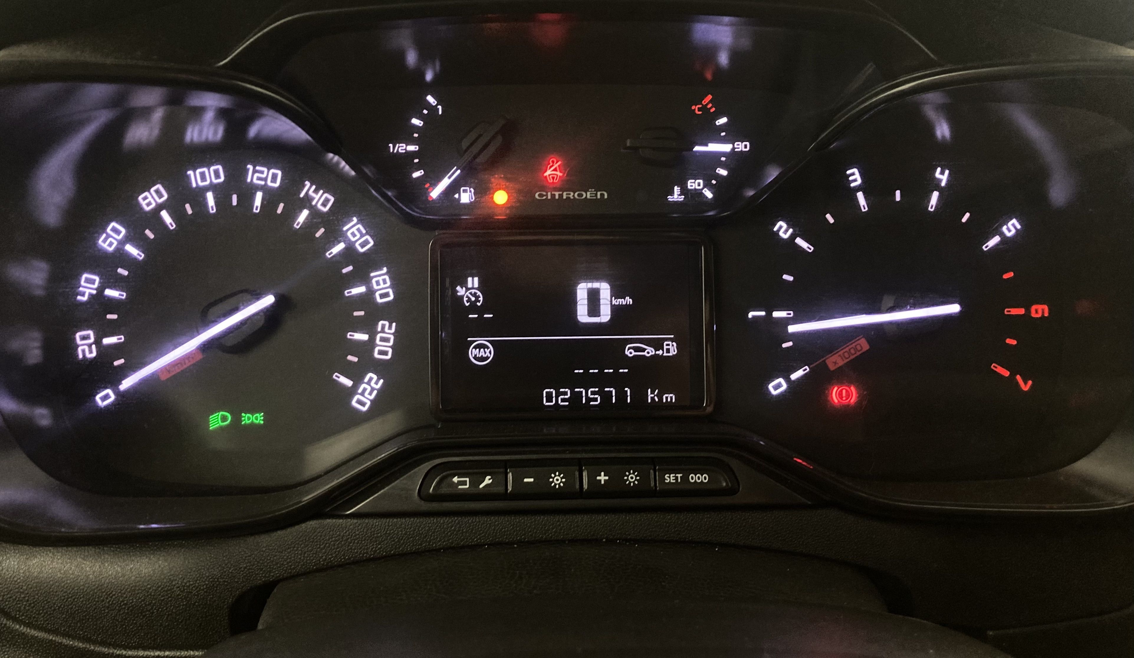 citroen c3 origin max 1.2 PURETECH 83 2024 gris platino / negro 14