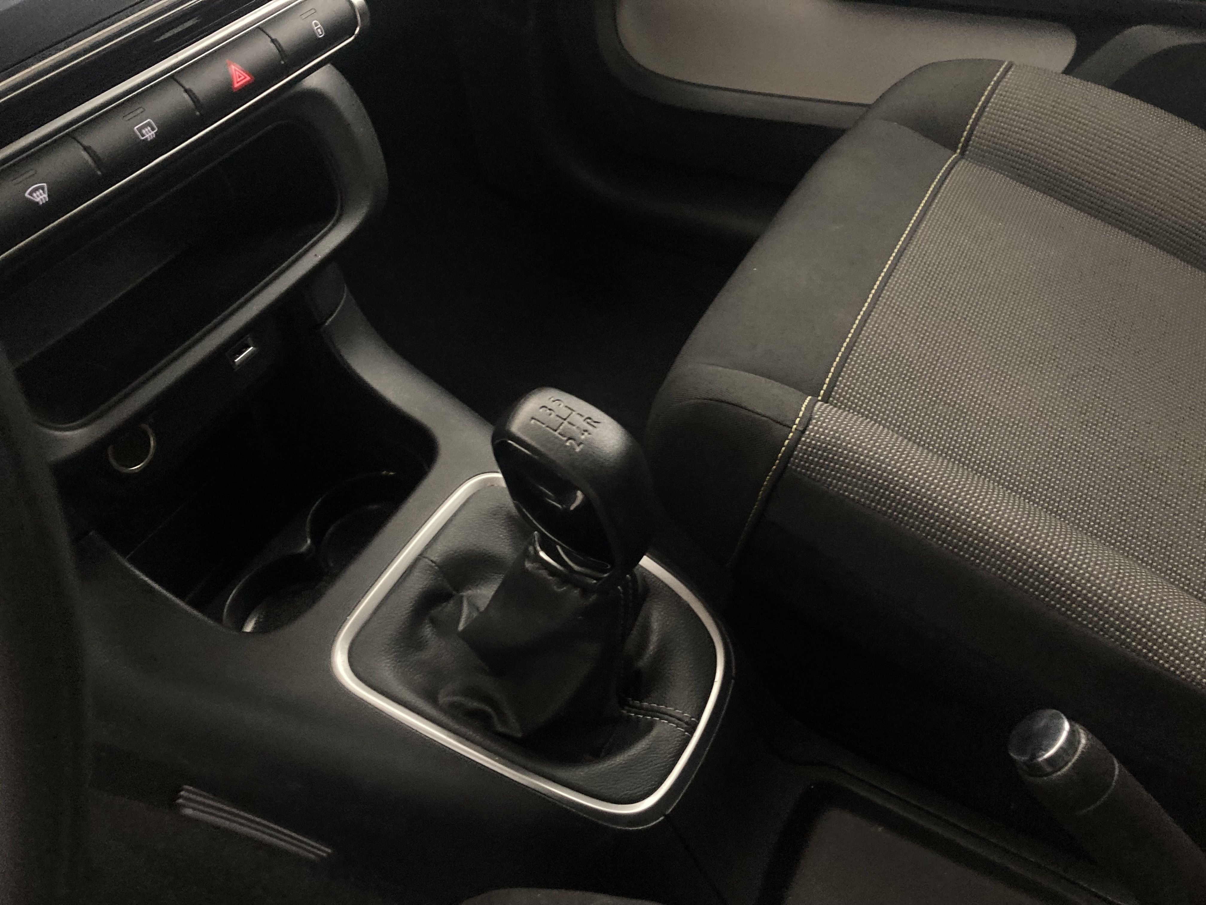 citroen c3 origin max 1.2 PURETECH 83 2024 gris platino / negro 18