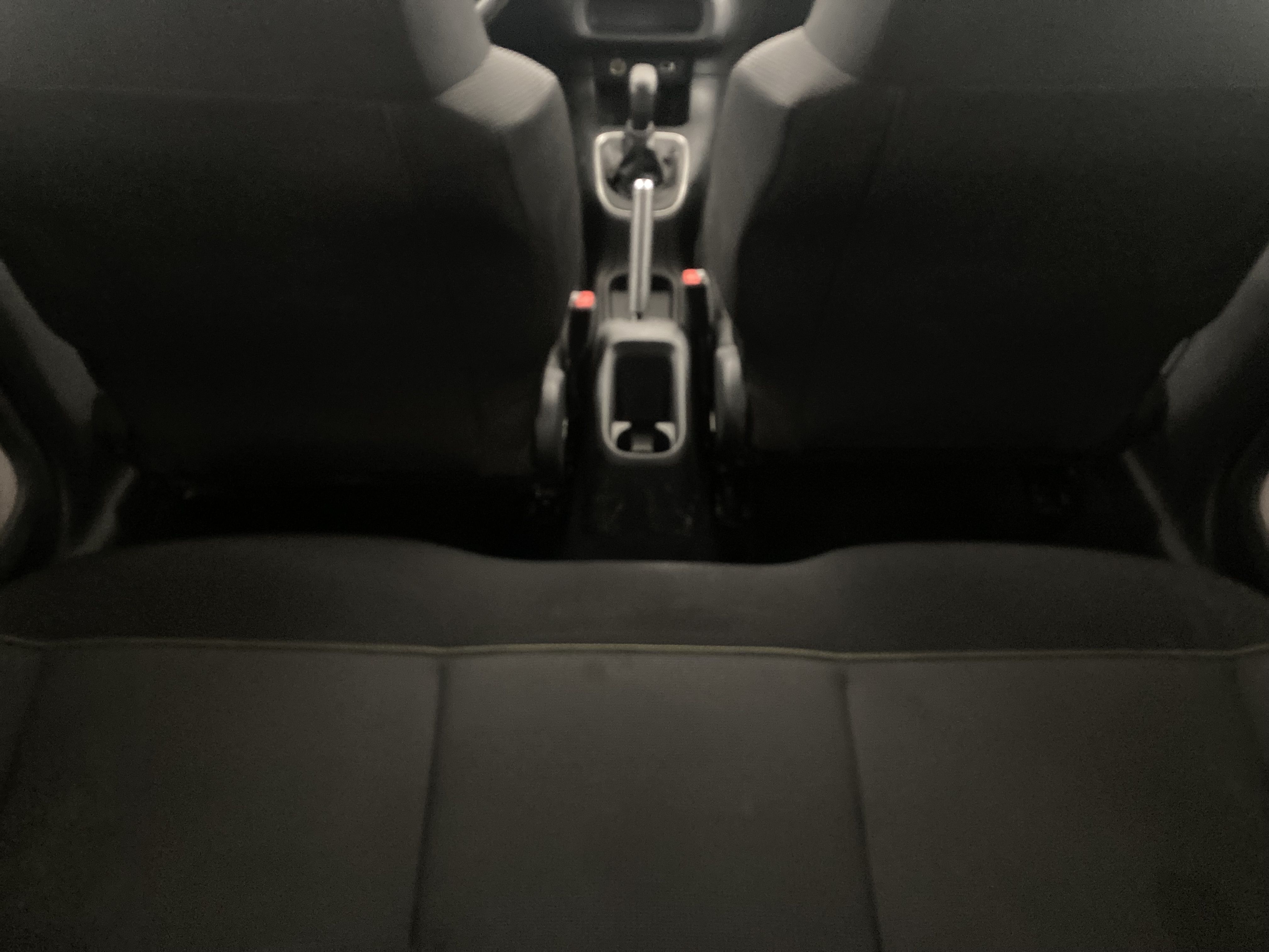 citroen c3 origin max 1.2 PURETECH 83 2024 gris platino / negro 21