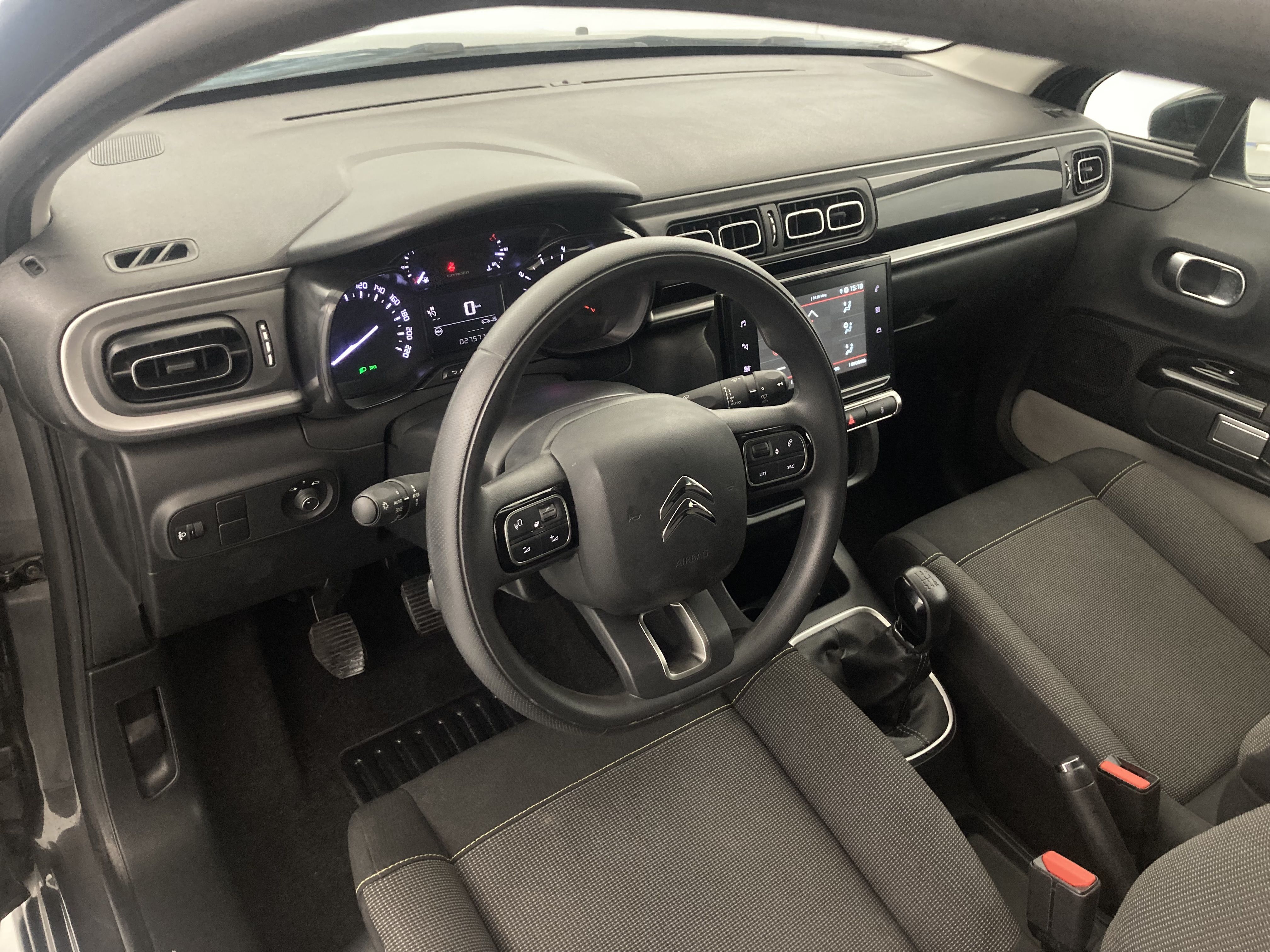 citroen c3 origin max 1.2 PURETECH 83 2024 gris platino / negro 23