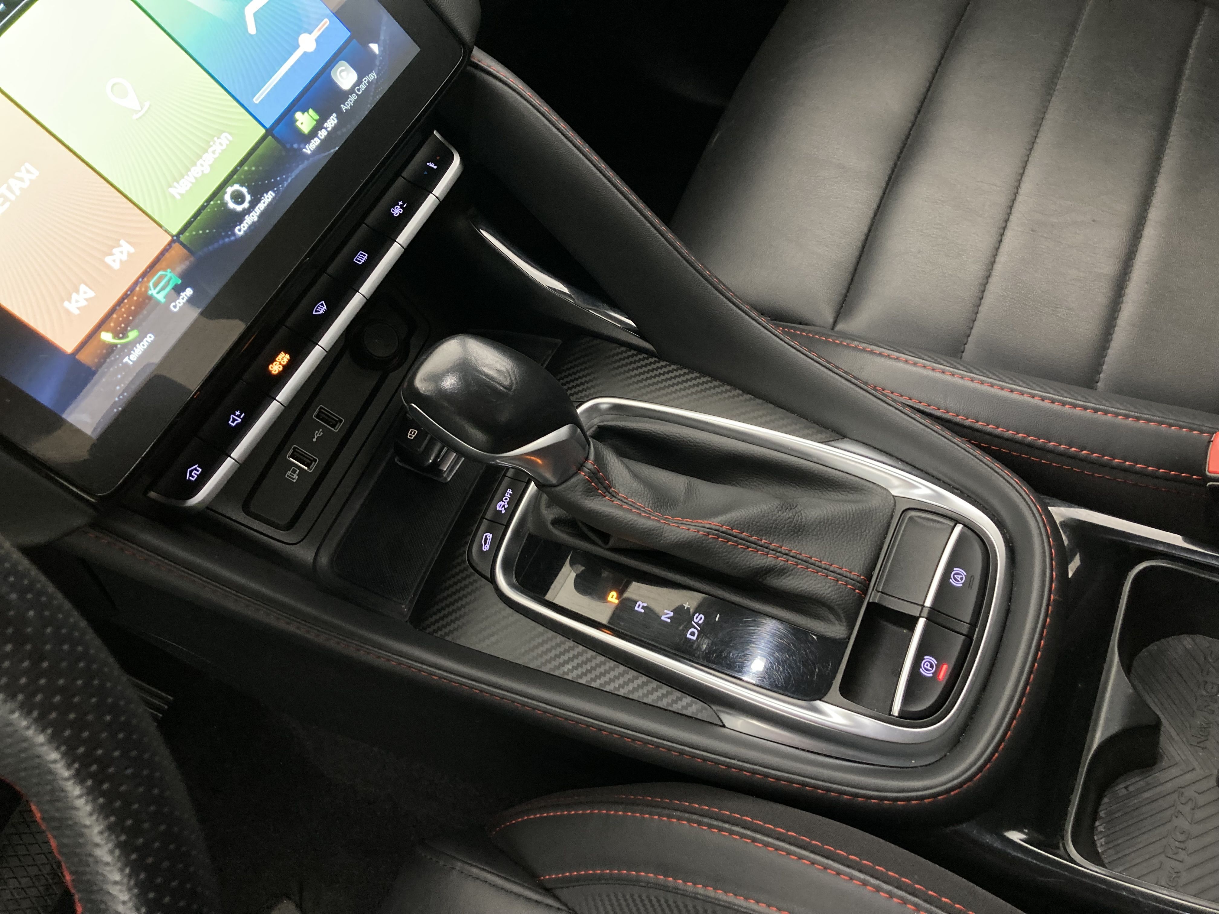 mg zs luxury 1.0 T-GDI 111 CA 2023 dover white 14