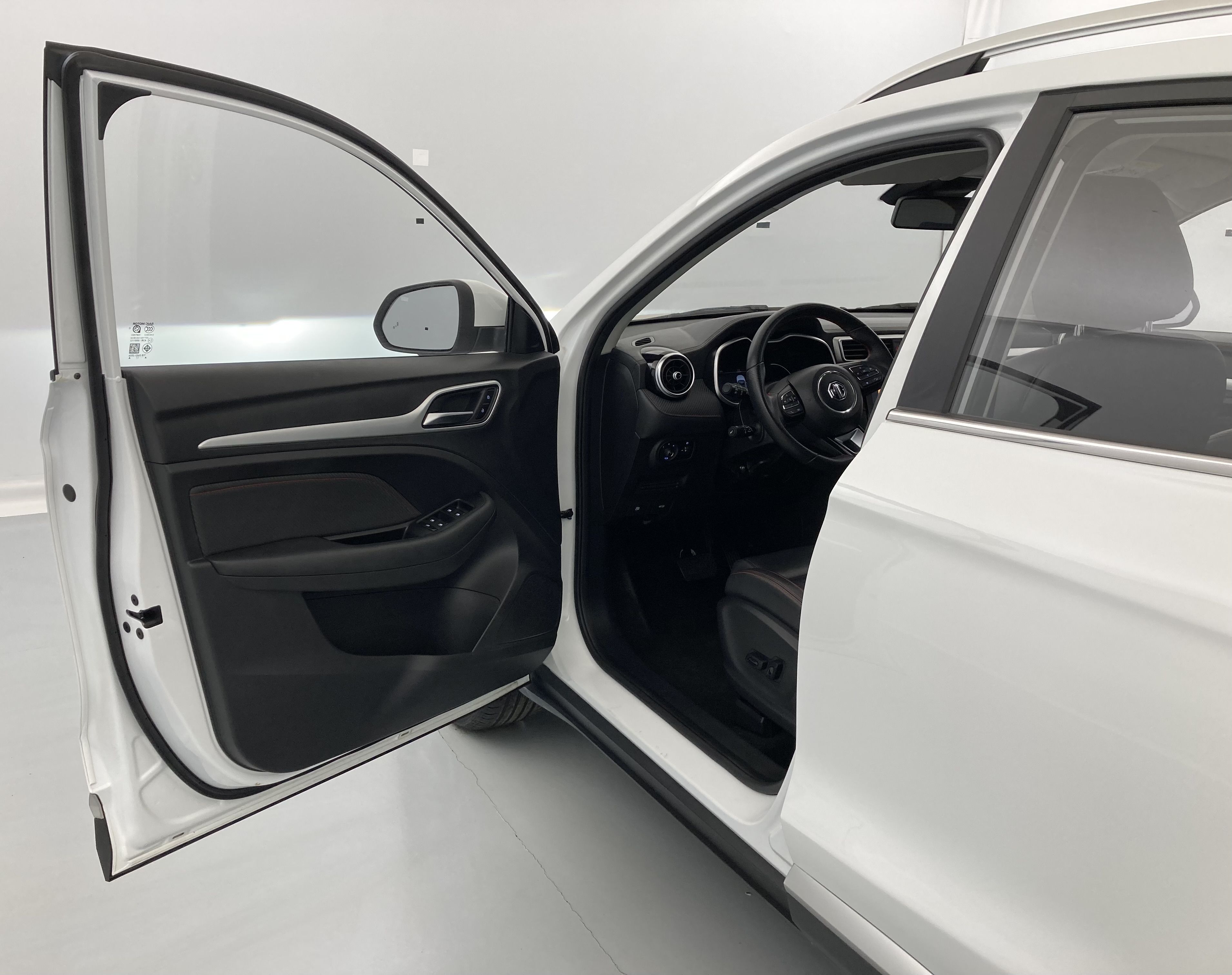 mg zs luxury 1.0 T-GDI 111 CA 2023 dover white 19