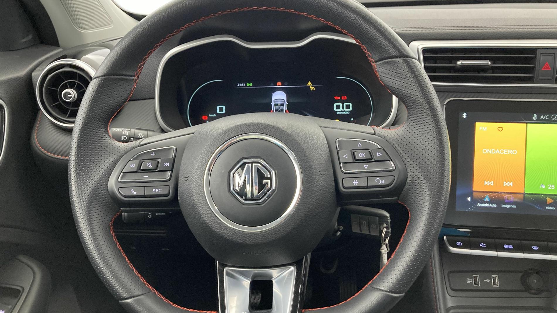 mg zs luxury 1.5 VTI-TECH 106 2023 silver 18