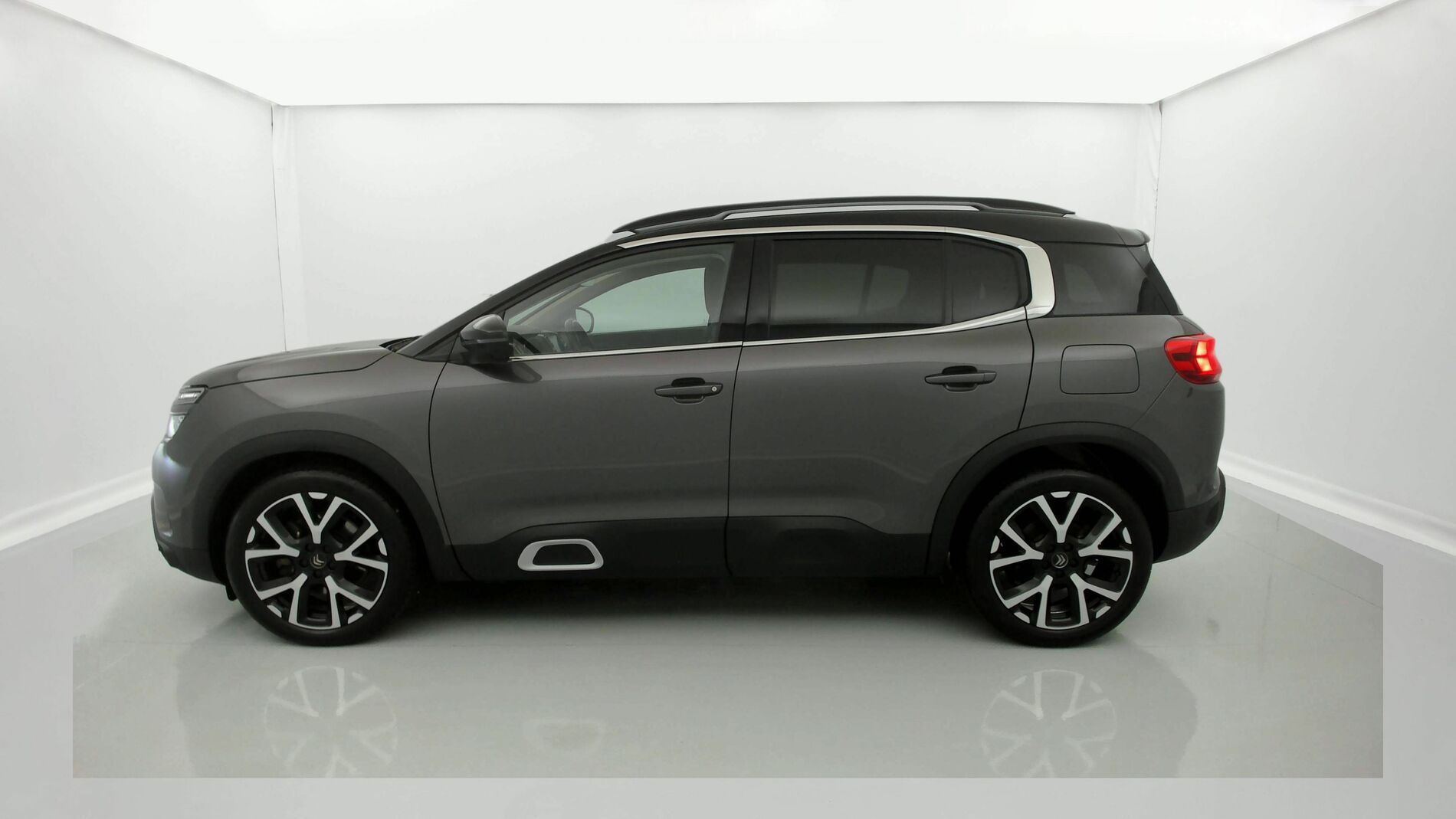 citroen c5 aircross shine 1.6 PURETECH HYBRID 225 E-EAT 2021 gris platino / techo negro 3