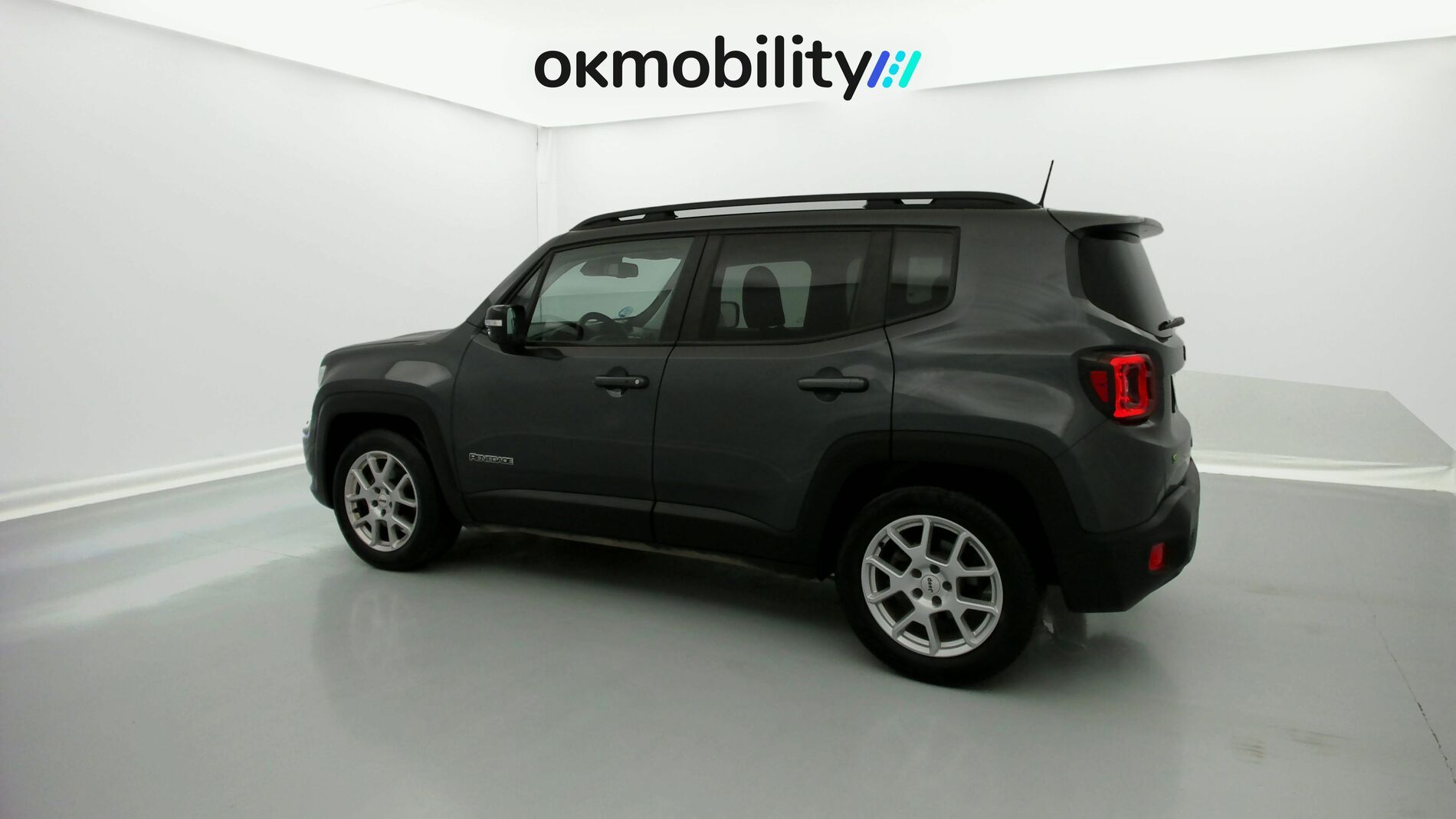 jeep renegade limited 1.5 TURBO 130 DCT 2023 gris grafito 8