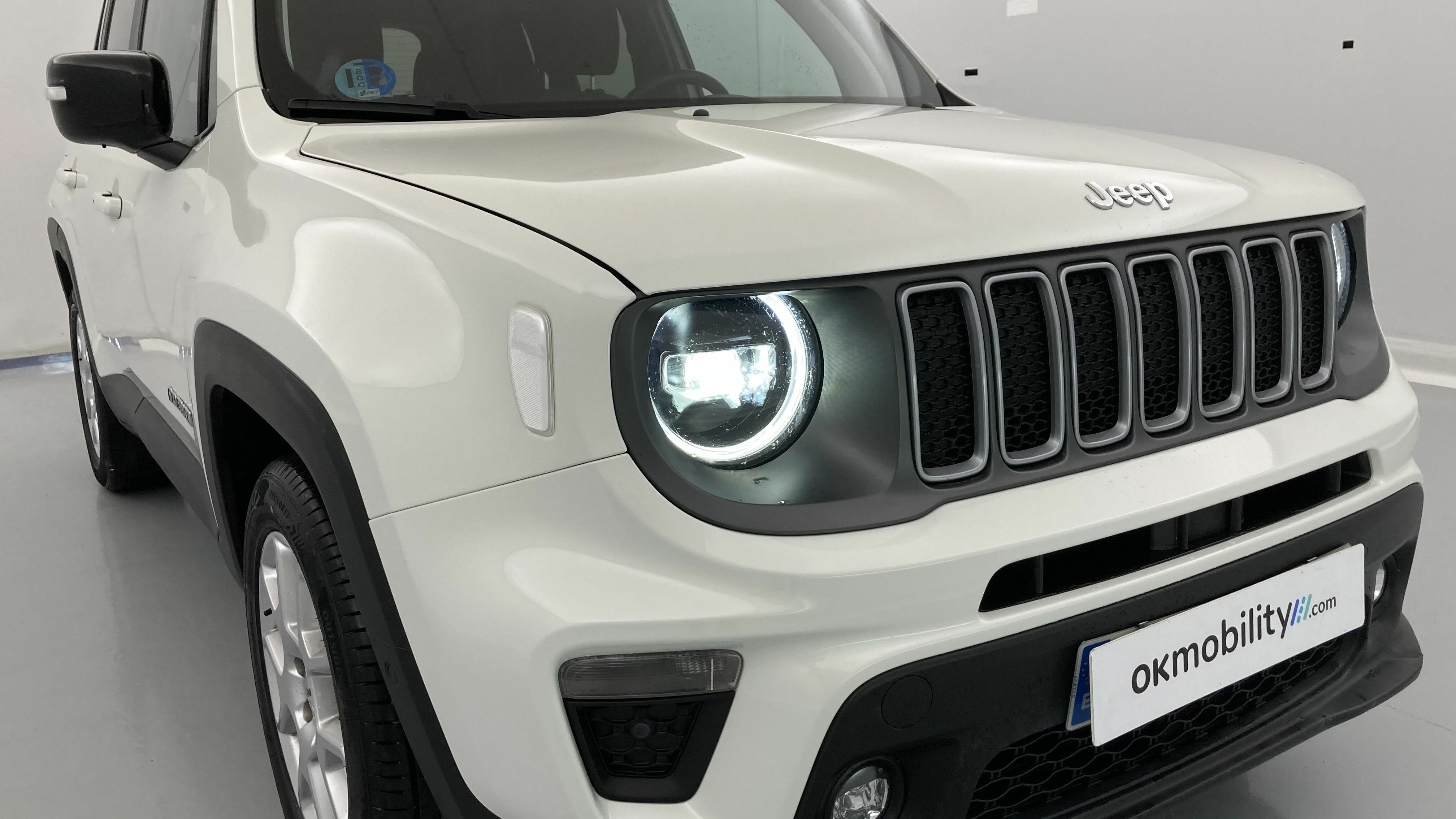 jeep renegade limited 1.5 TURBO 130 DCT 2023 blanco alpine 29