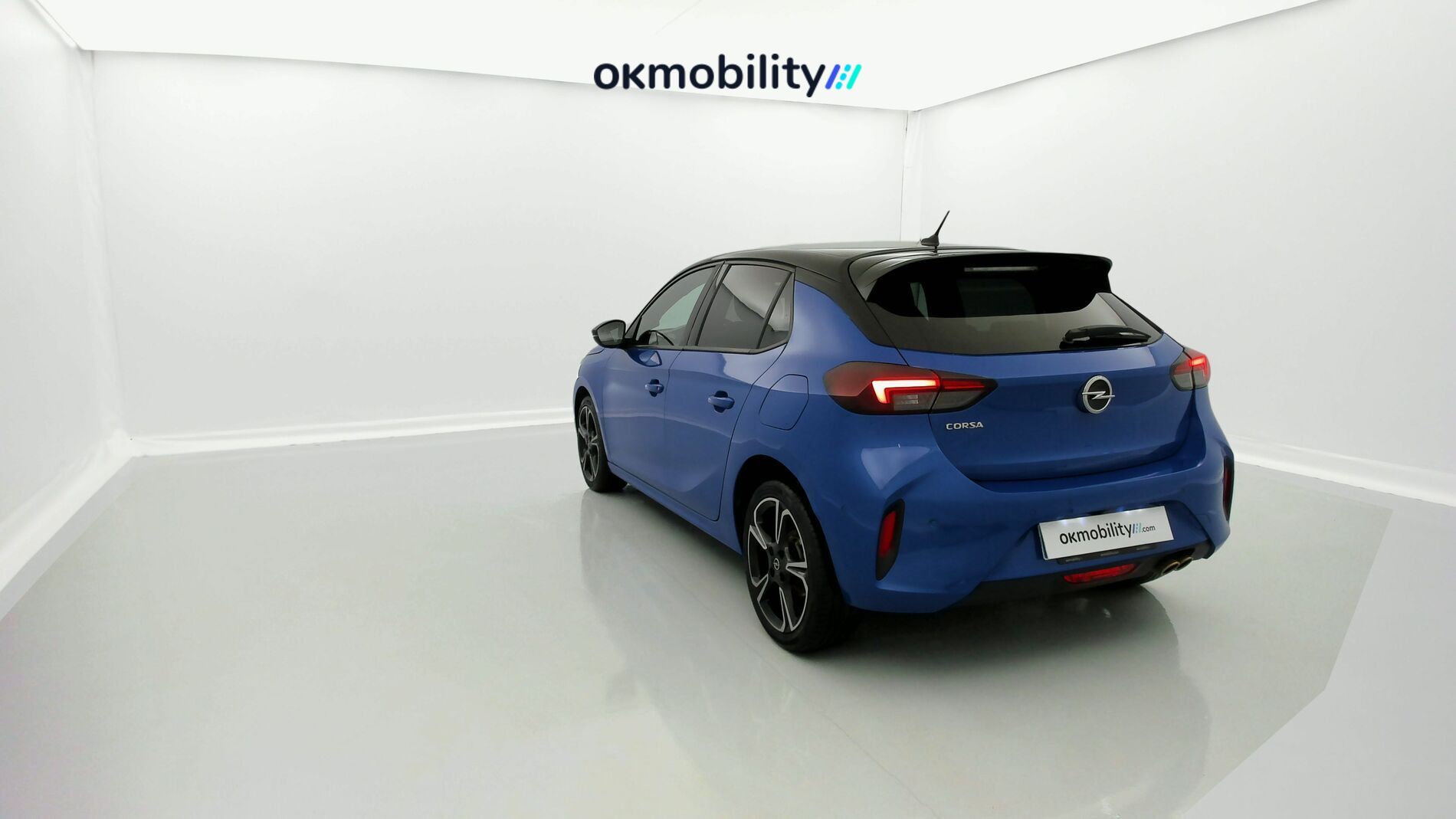 opel corsa gs 1.2T 100 2024 voltaik blue 5