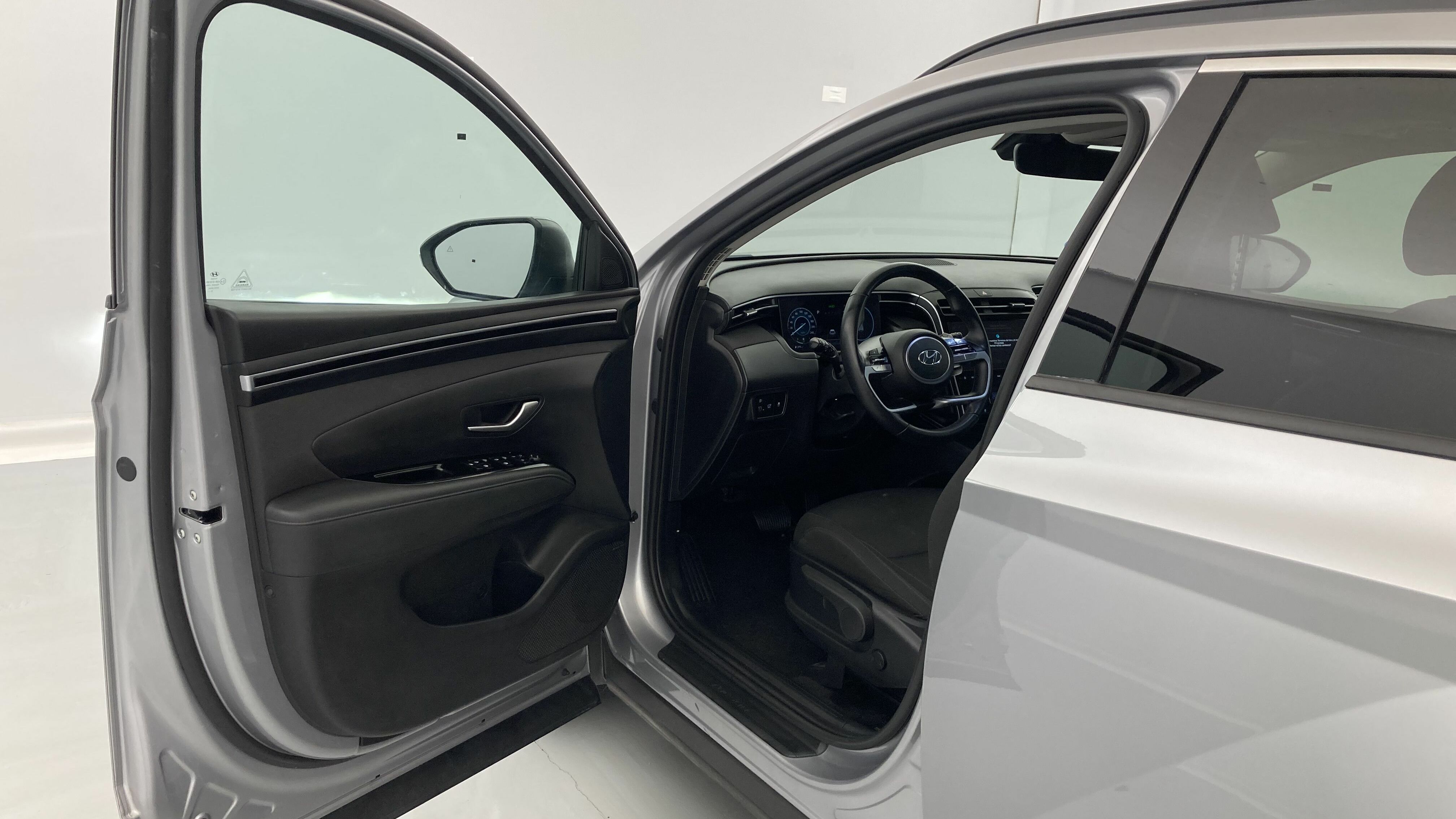 hyundai tucson tecno sky 1.6 T-GDI 150 48V DCT 2024 shimmering silver 14