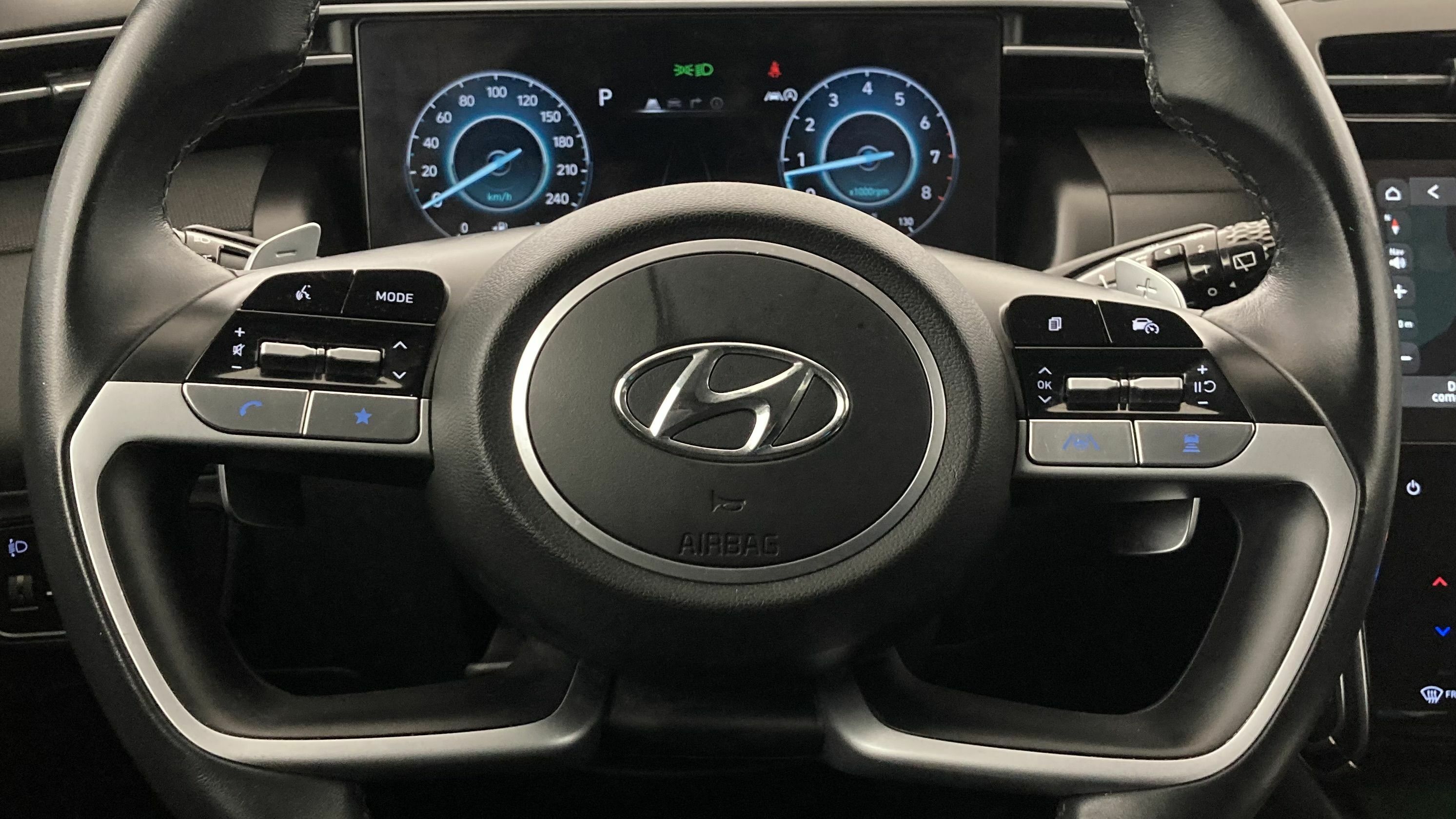 hyundai tucson tecno sky 1.6 T-GDI 150 48V DCT 2024 shimmering silver 18