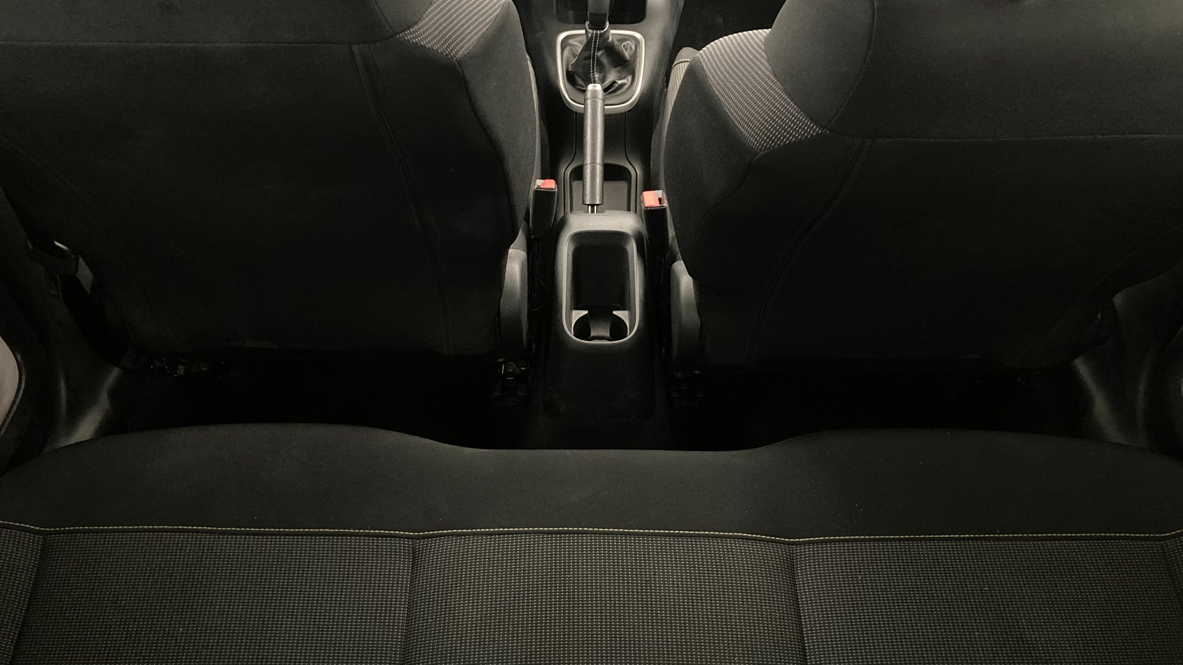 citroen c3 origin max 1.2 PURETECH 83 2024 gris platino / negro 23