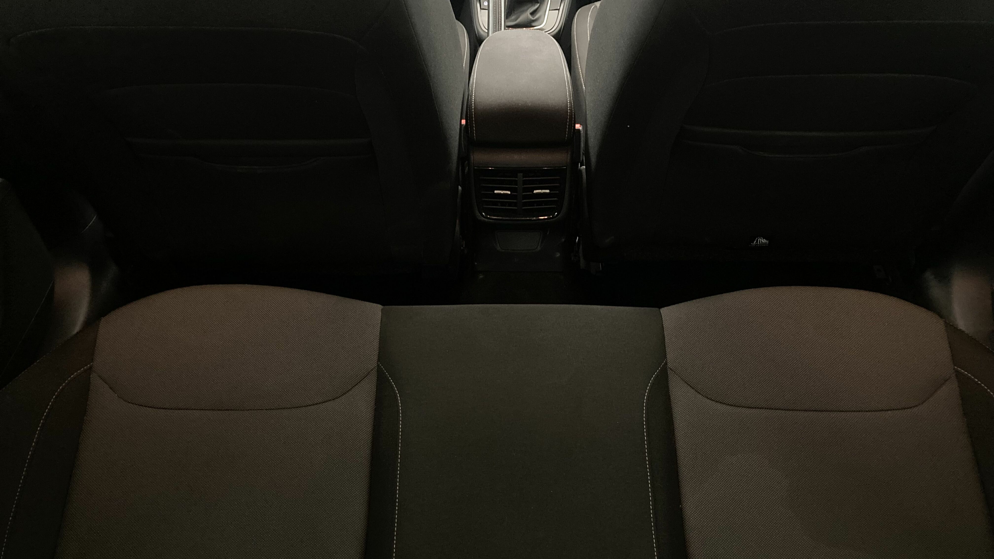 skoda fabia selection 1.0 MPI 80 2024 gris graphite 21