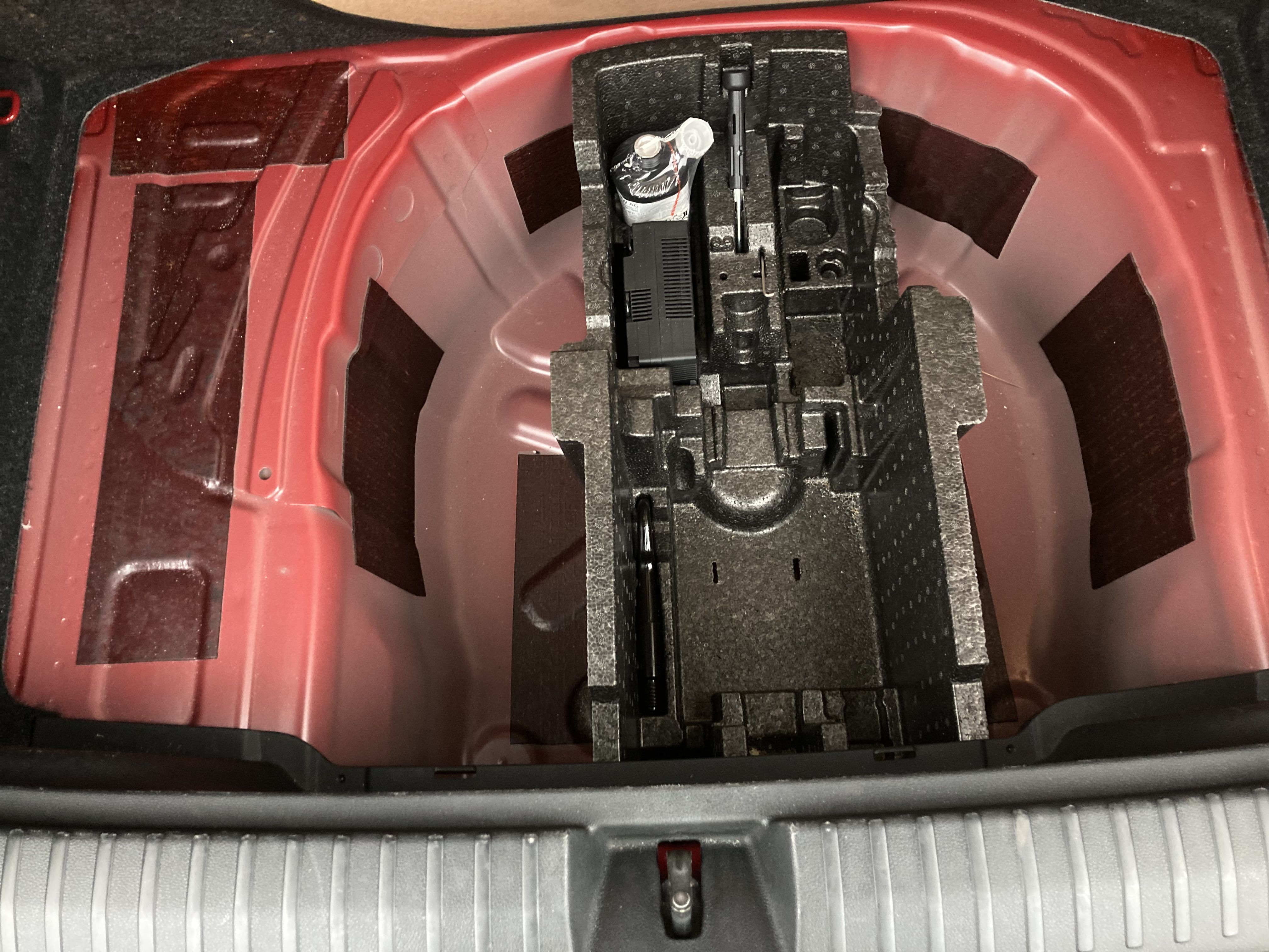 skoda kamiq selection 1.0 TSI 95 2024 rojo velvet 15