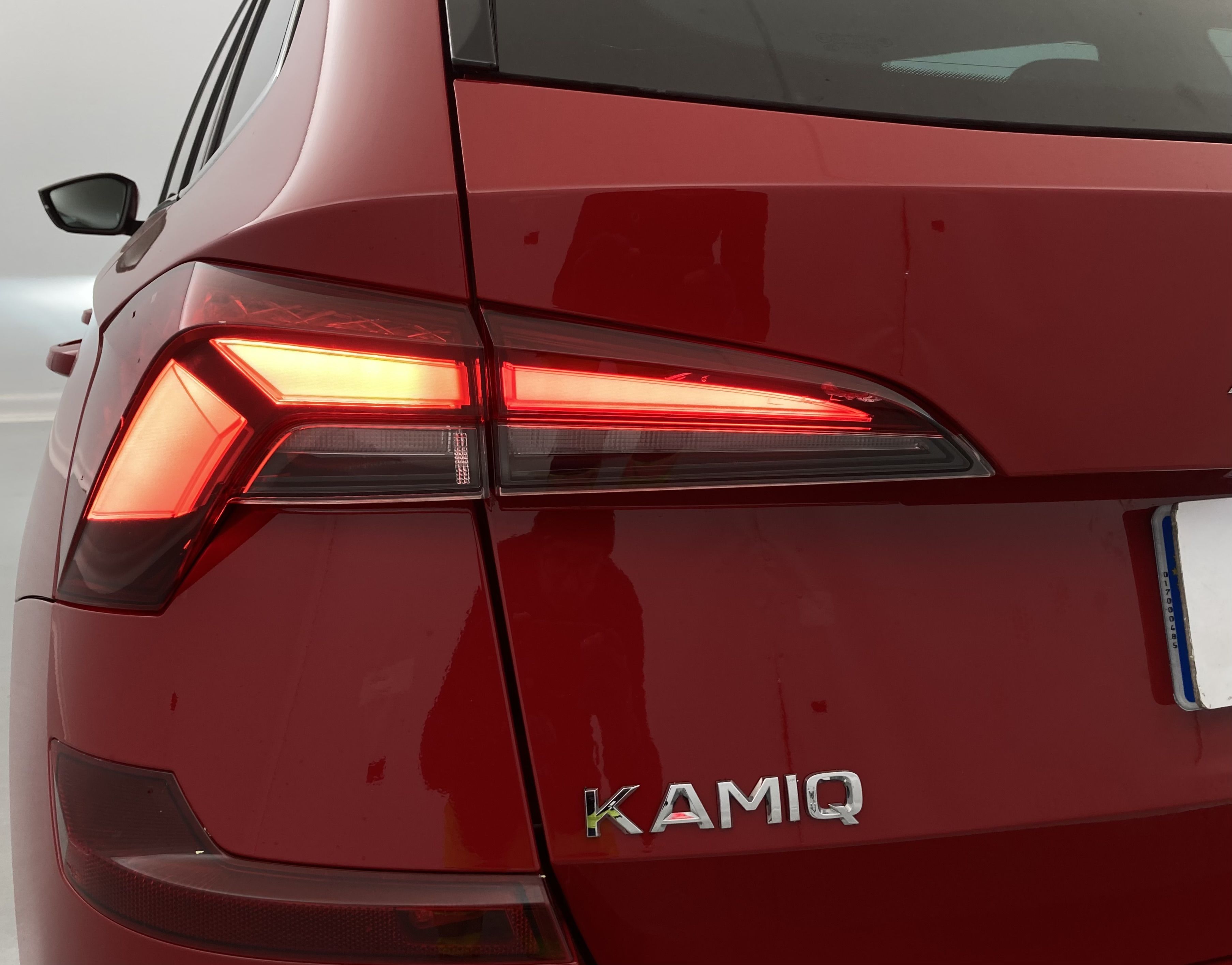 skoda kamiq selection 1.0 TSI 95 2024 rojo velvet 18