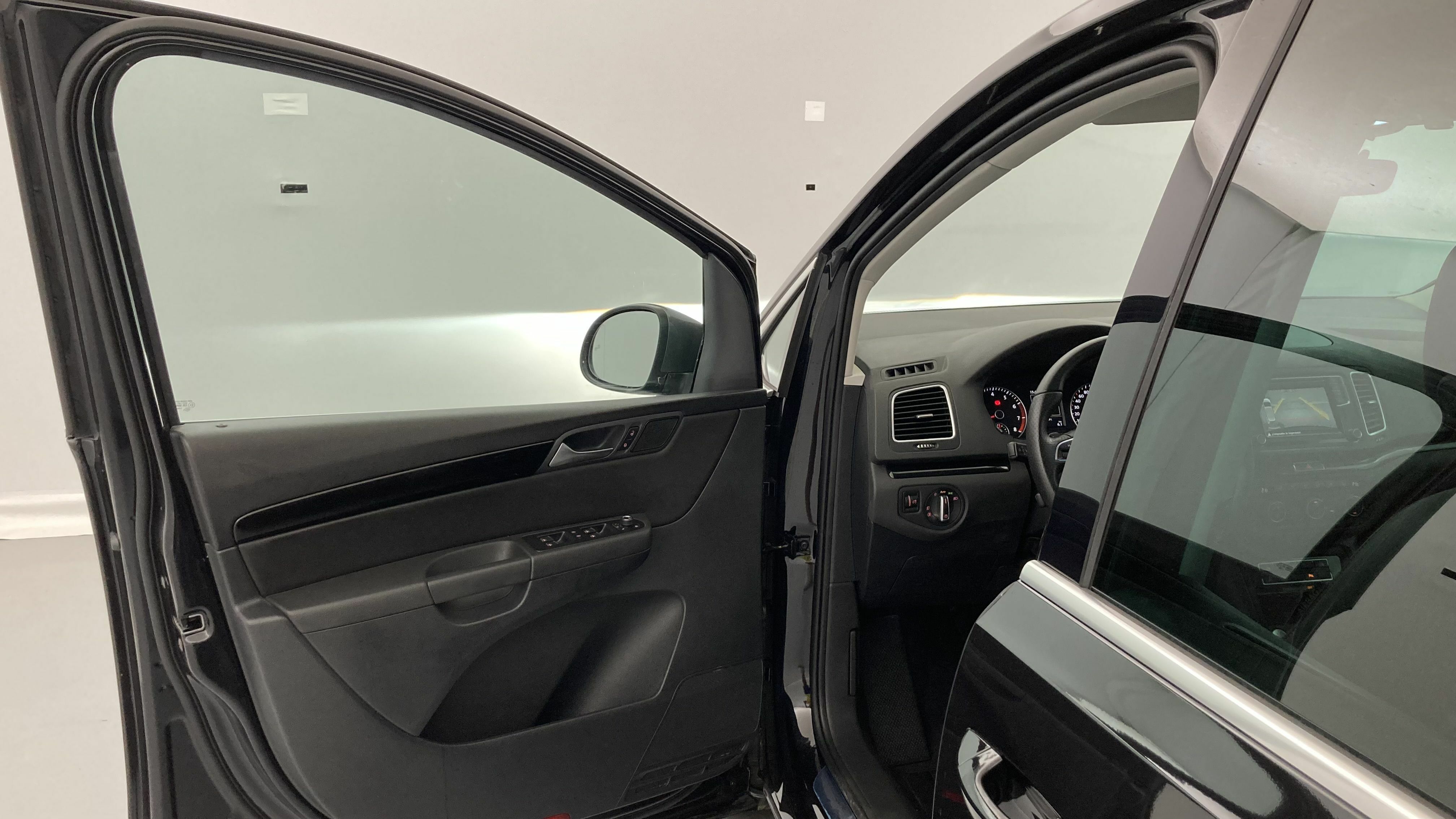 seat alhambra fr line 1.4 TSI 150 DSG 2022 edelschwarz metallic 13