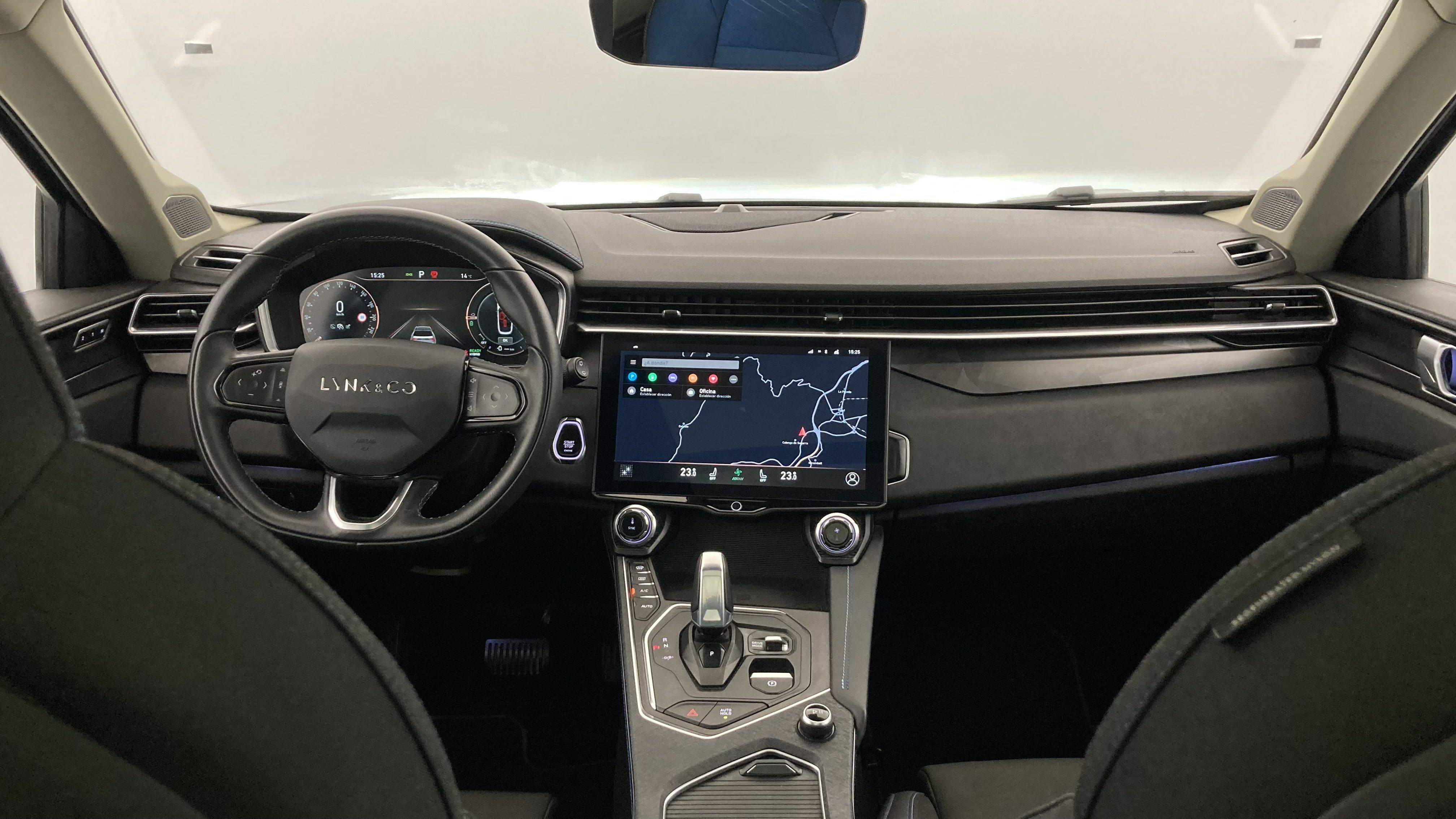 lynk&co 1 nv 1.5 PHEV 261 2022 blue 15