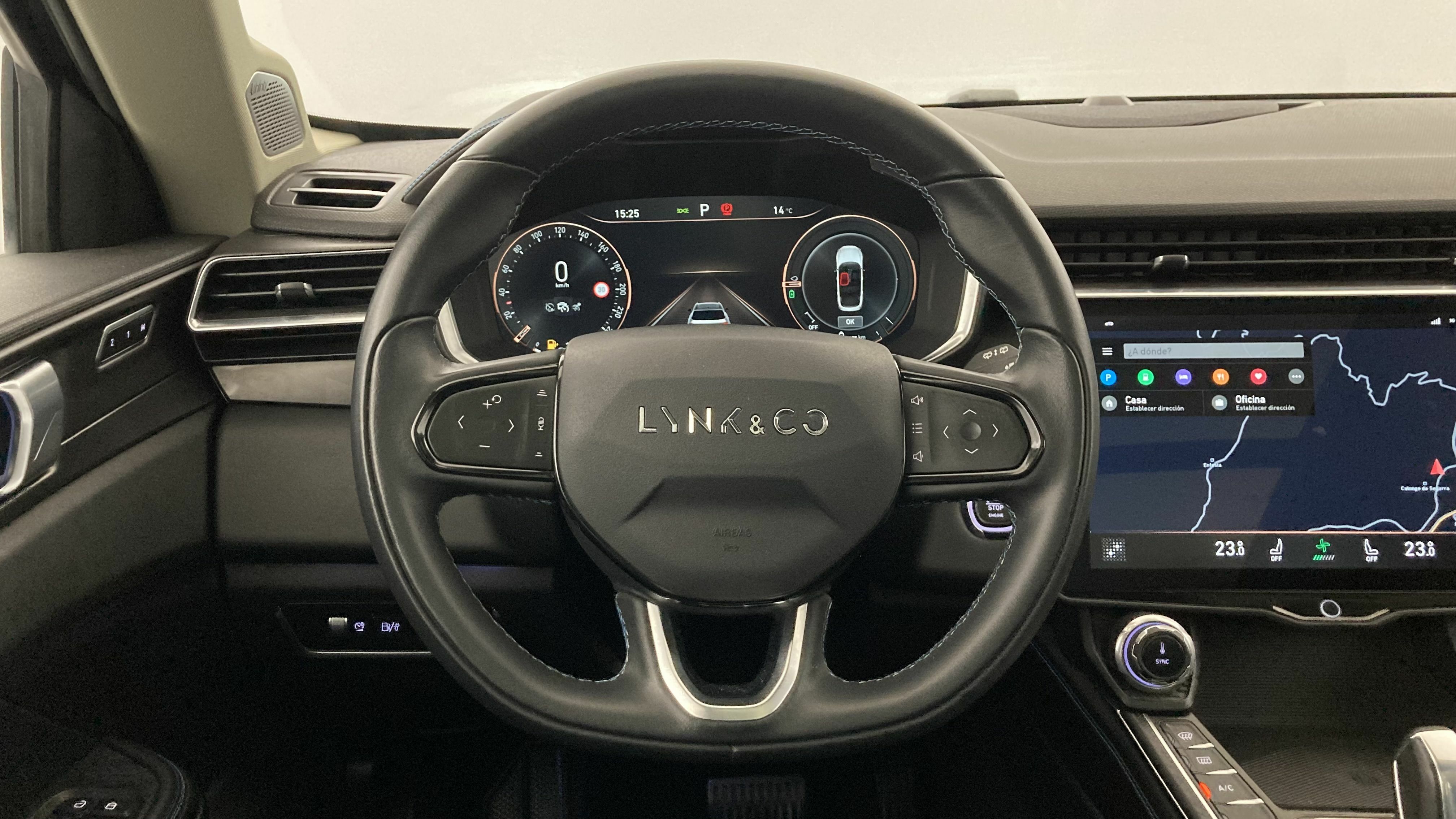 lynk&co 1 nv 1.5 PHEV 261 2022 blue 16