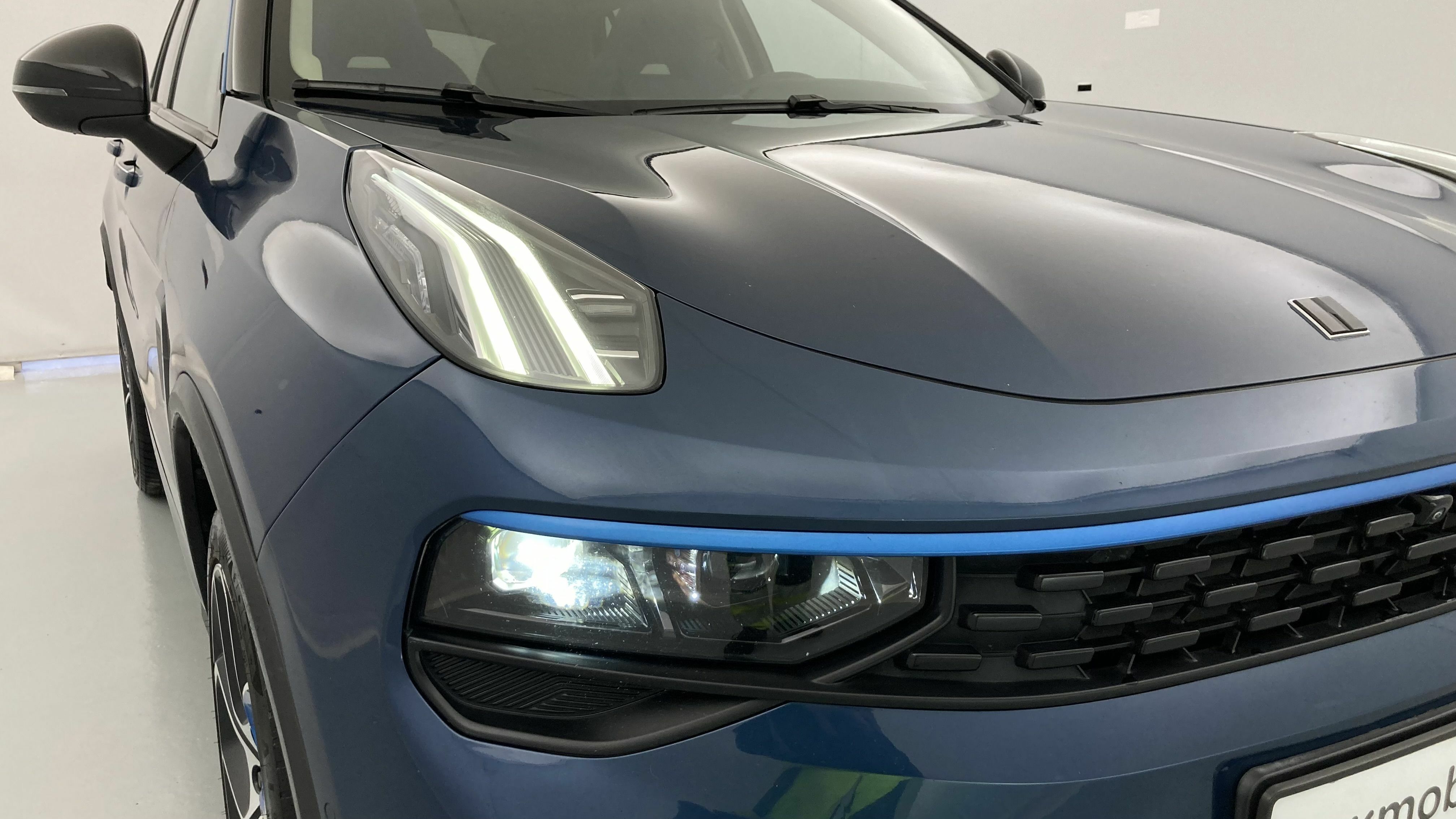 lynk&co 1 nv 1.5 PHEV 261 2022 blue 28