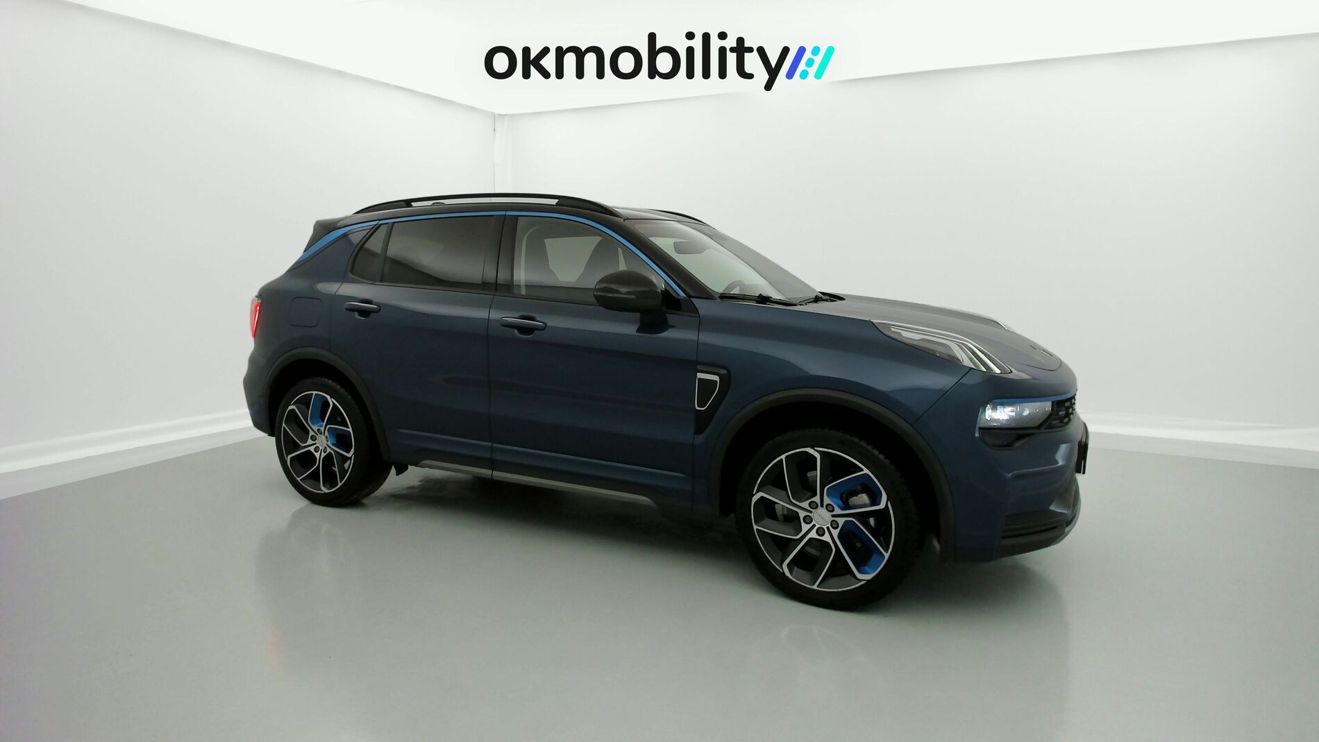 lynk&co 1 nv 1.5 PHEV 261 2022 blue 2
