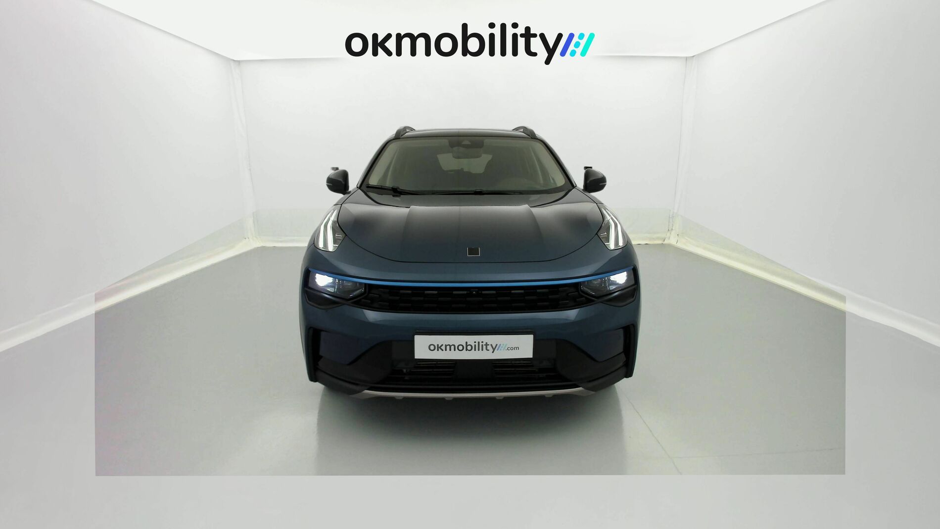 lynk&co 1 nv 1.5 PHEV 261 2022 blue 3