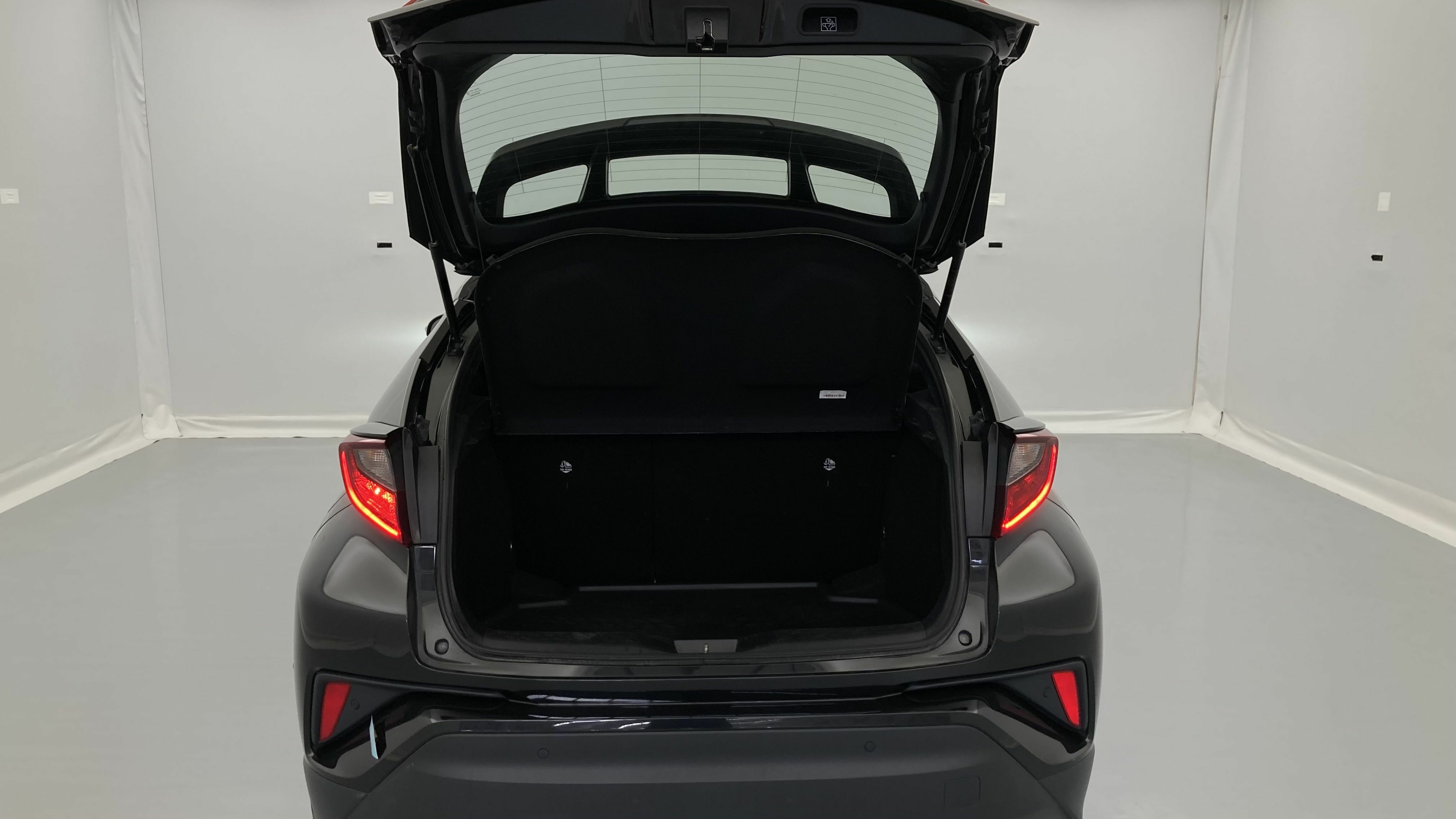 toyota c-hr business edition 1.8 E-CVT 125H 2023 mysticschwarz 24