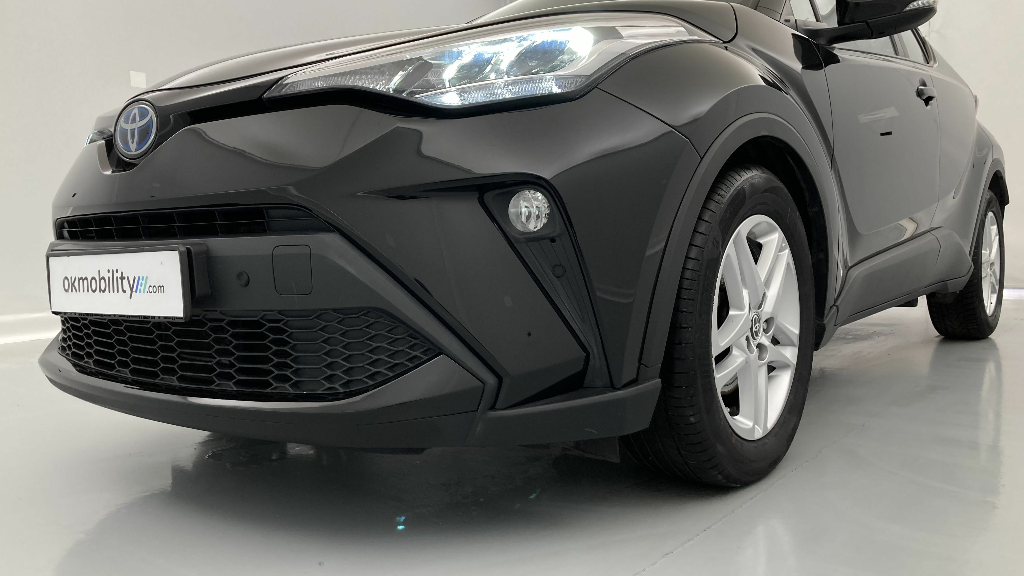 toyota c-hr business edition 1.8 E-CVT 125H 2023 mysticschwarz 26
