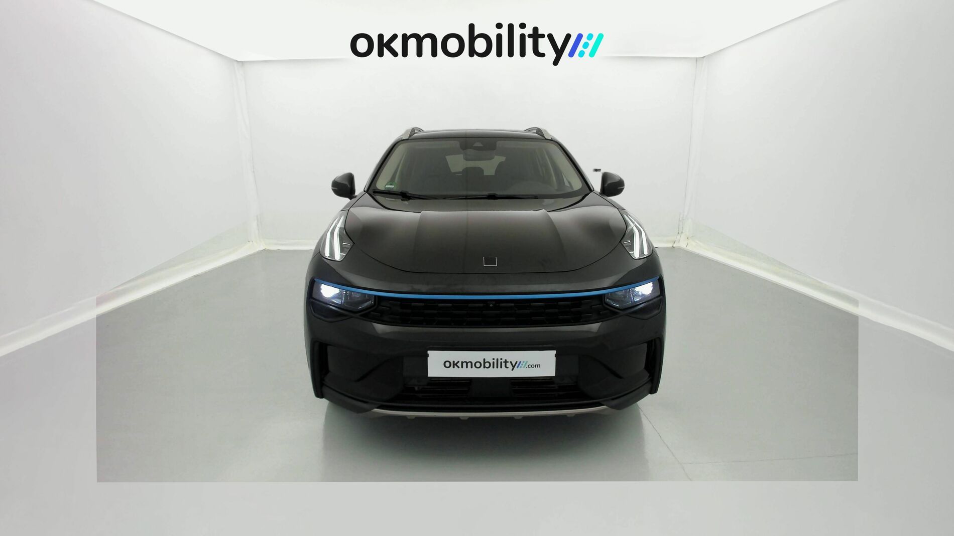 lynk&co 1 nv 1.5 PHEV 261 2022 black 3