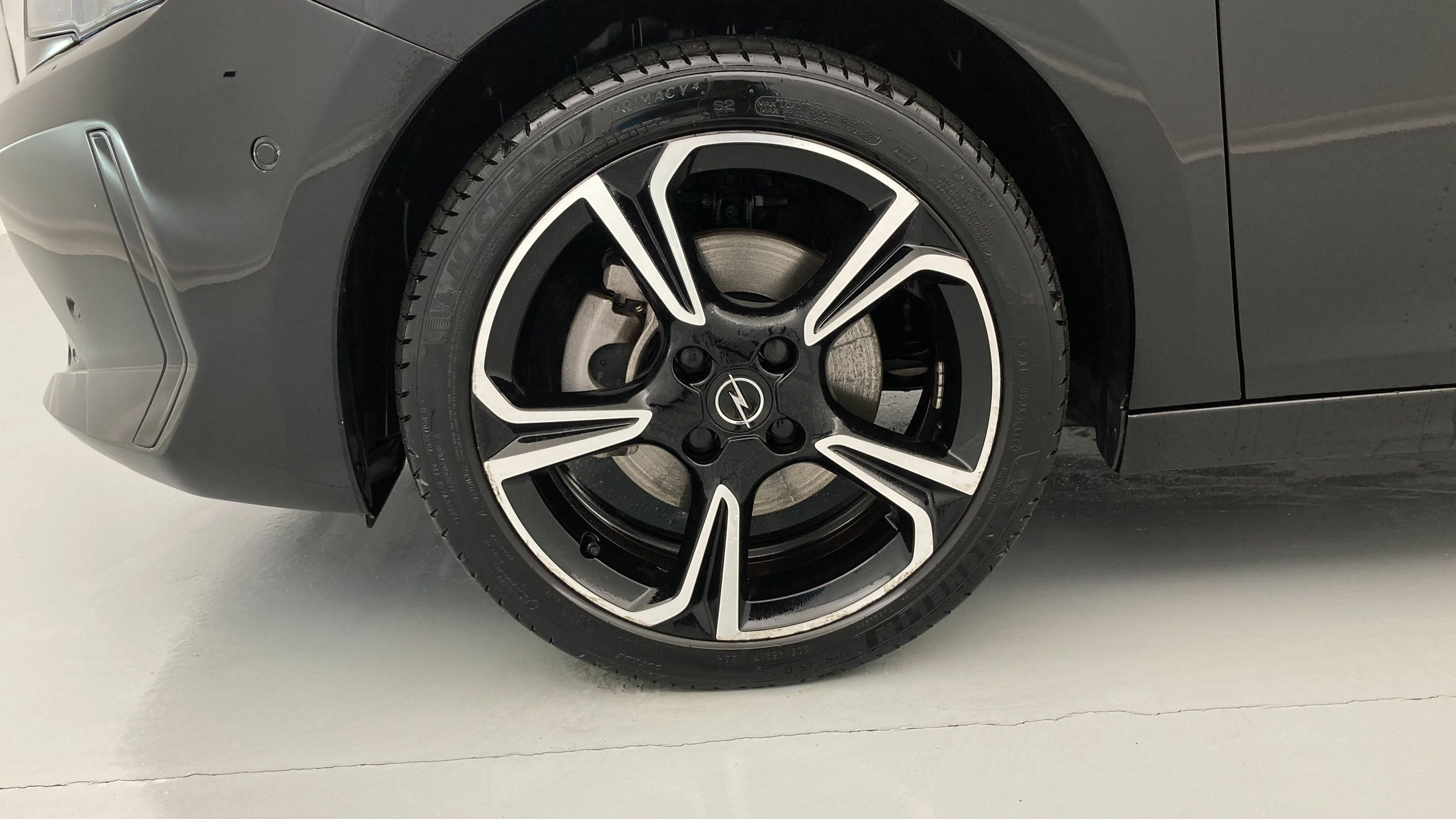 opel corsa gs 1.2T 100 2024 karbon black 26