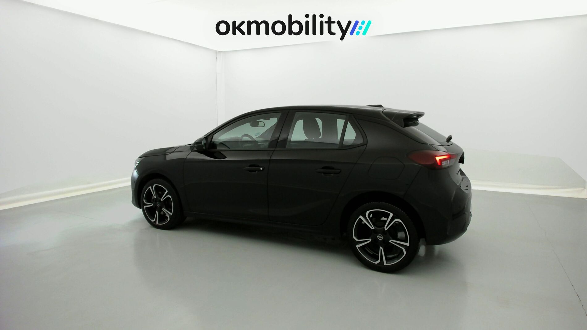 opel corsa gs 1.2T 100 2024 karbon black 7