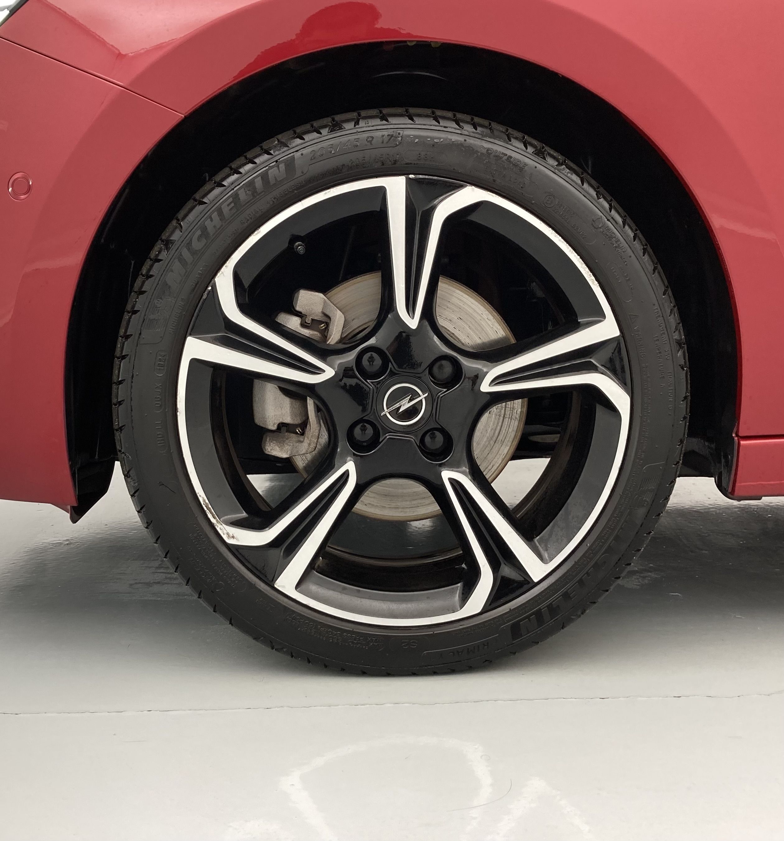 opel corsa gs 1.2T 100 2024 kardio red 29