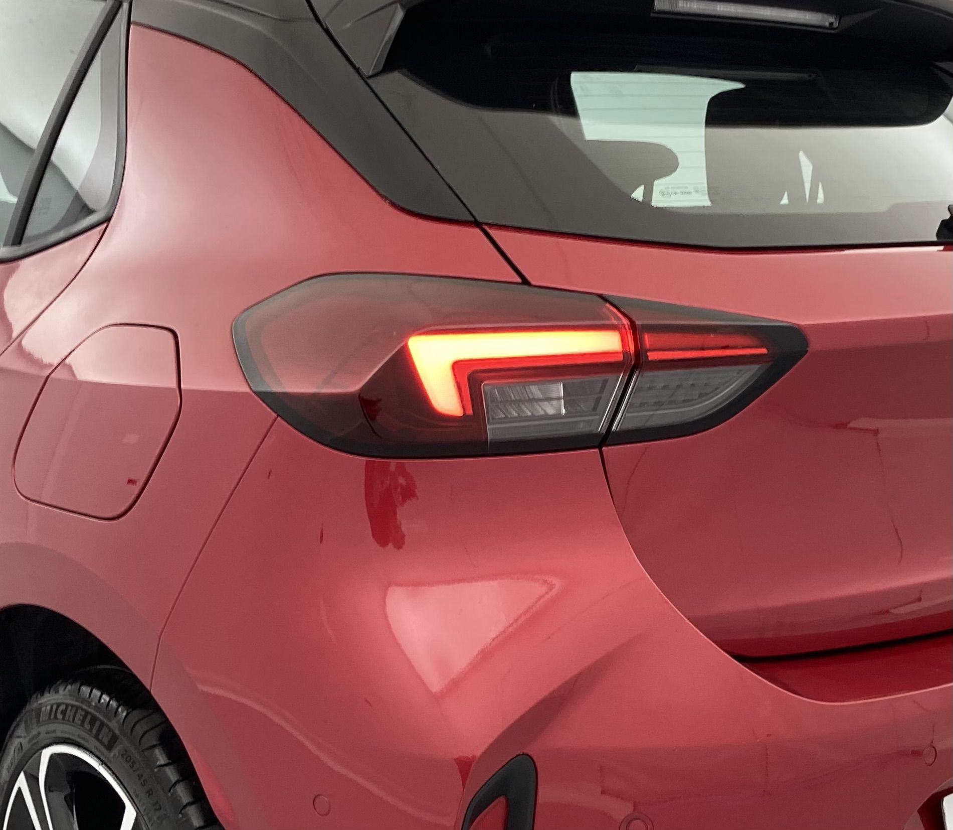 opel corsa gs 1.2T 100 2024 kardio red 20