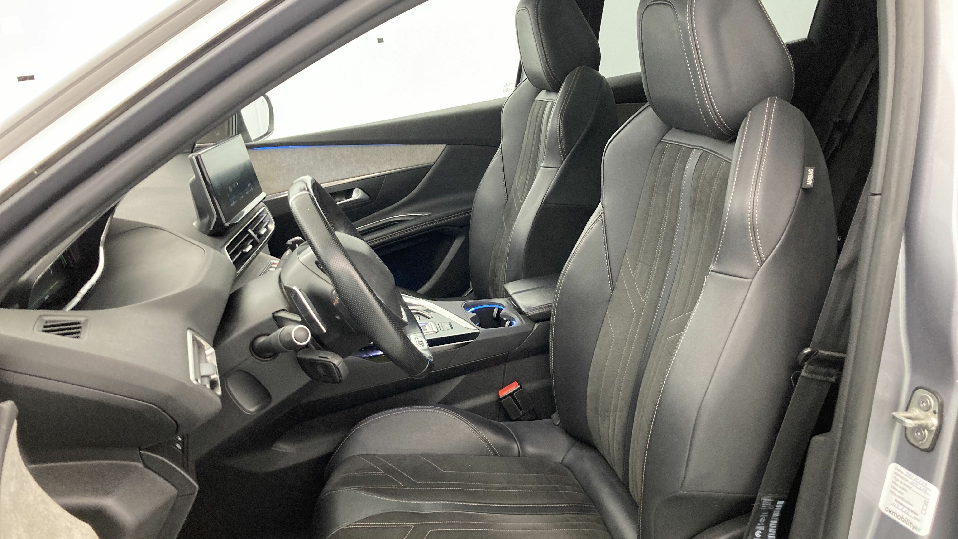 peugeot 3008 gt pack 1.6 HYBRID 300 EAT PHEV 2022 gris artense / negro 14