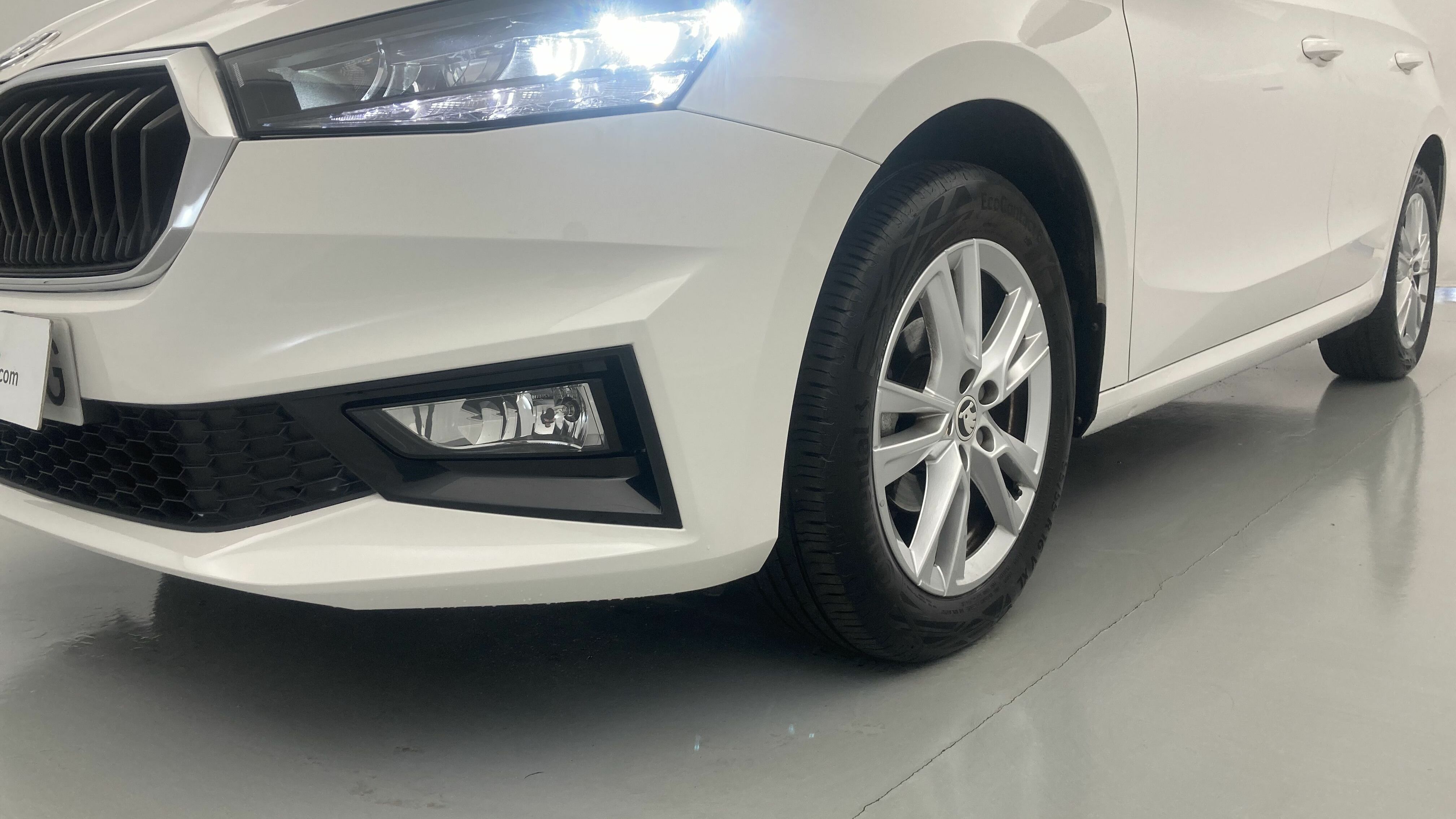 skoda fabia selection 1.0 MPI 80 2024 blanco candy 25