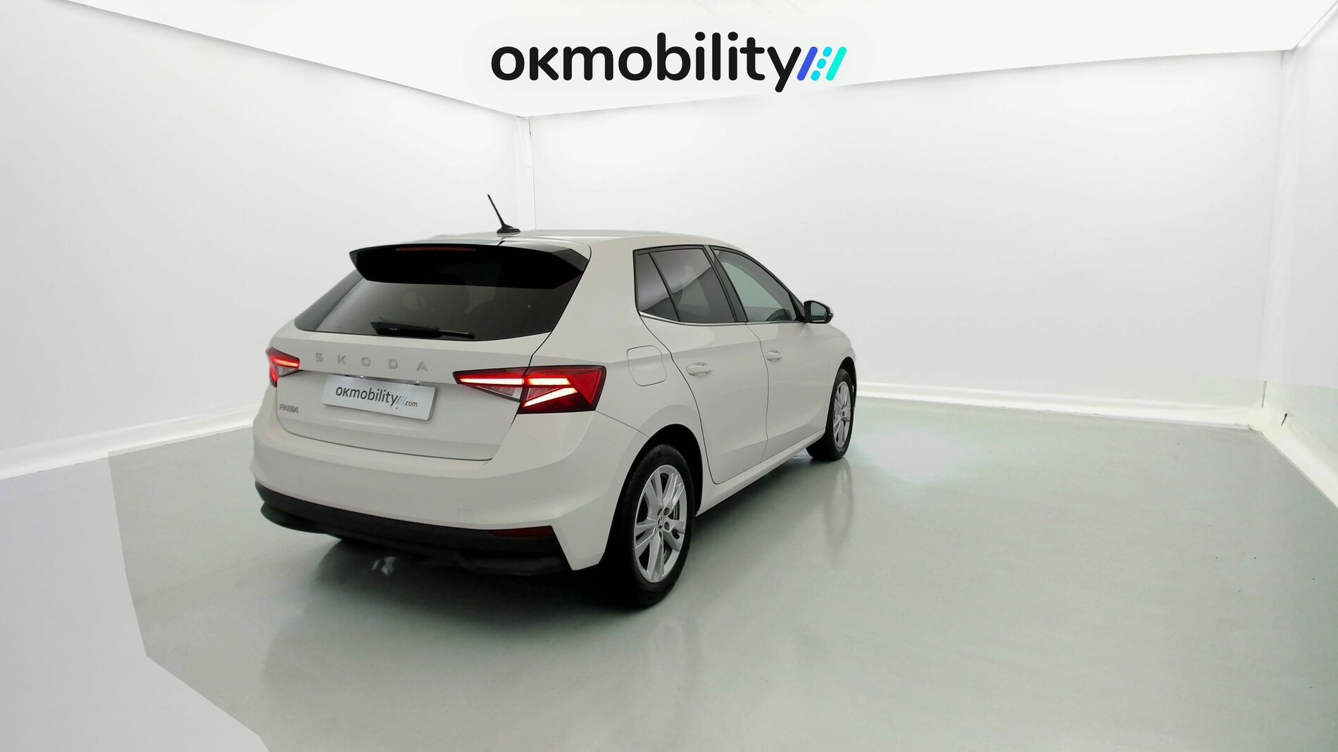 skoda fabia selection 1.0 MPI 80 2024 blanco candy 10