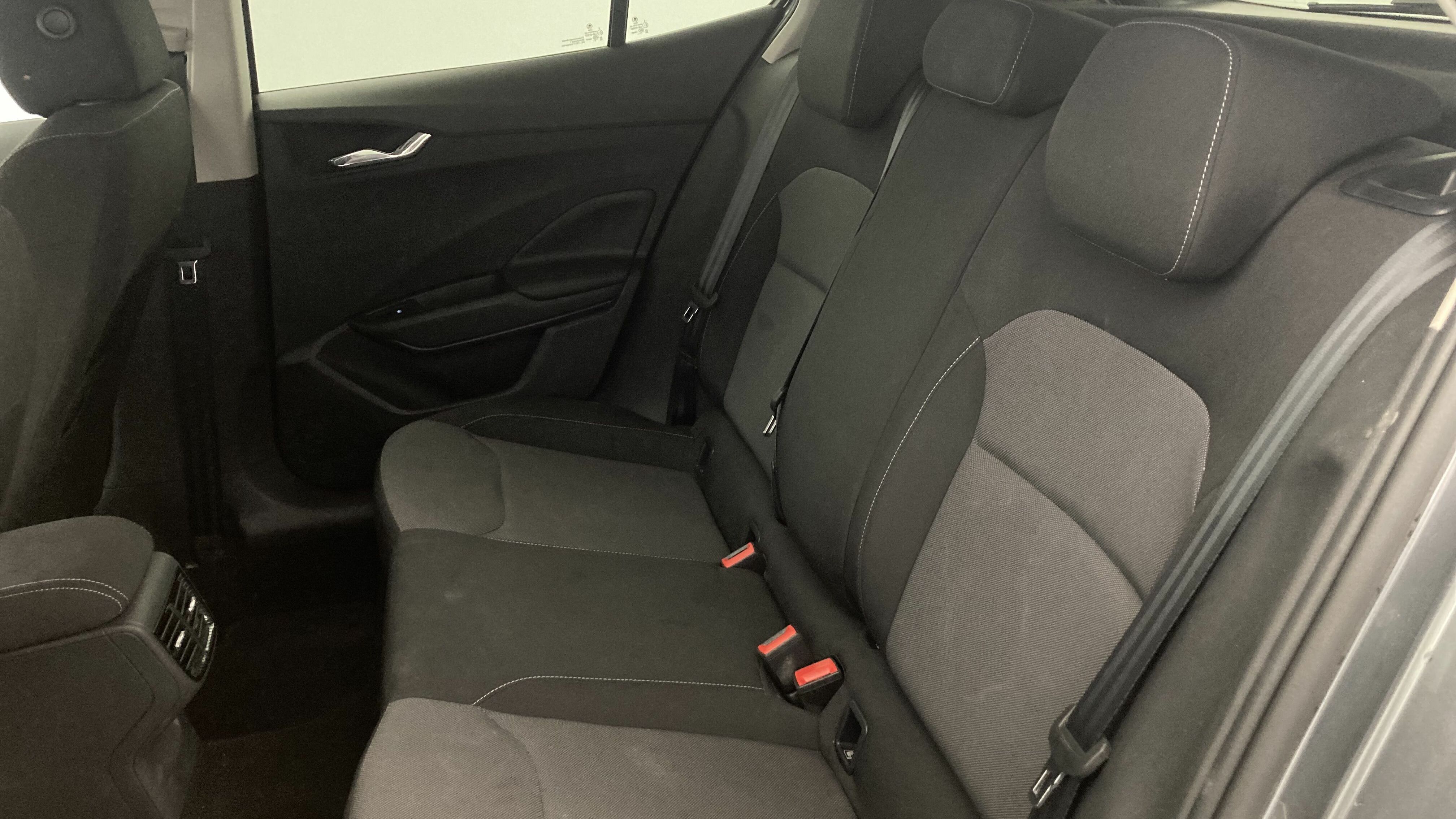 skoda fabia selection 1.0 MPI 80 2024 gris graphite 20