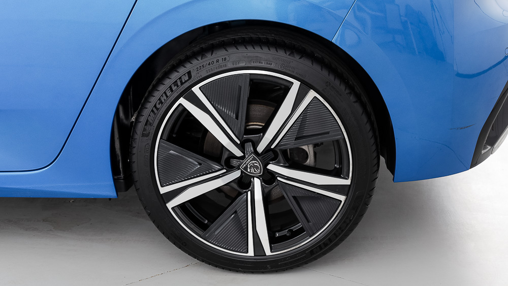 peugeot 308 gt 1.5 BLUEHDI 130 EAT 2021 azul vrtigo 26