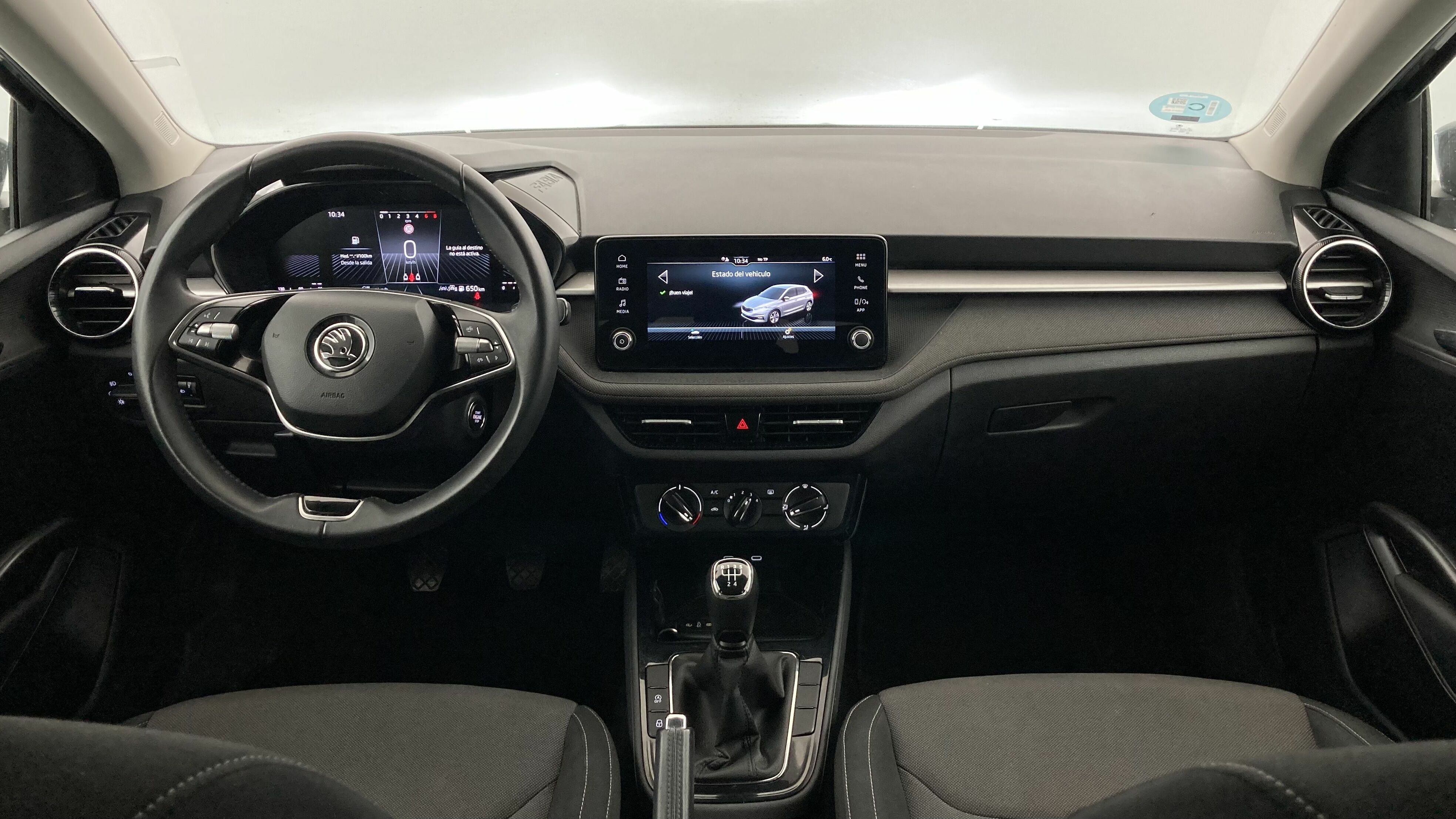 skoda fabia selection 1.0 MPI 80 2024 gris graphite 15