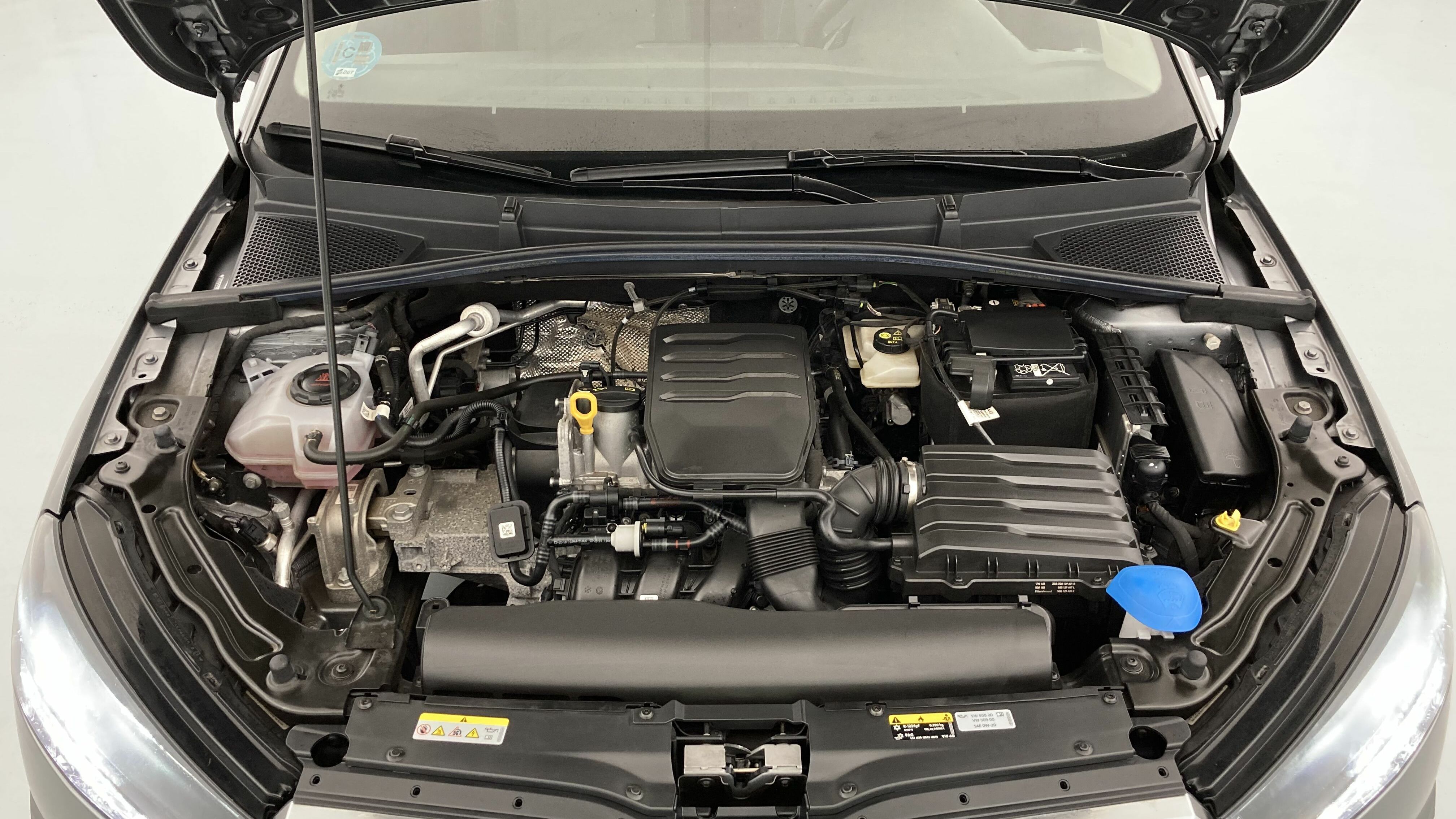 skoda fabia selection 1.0 MPI 80 2024 gris graphite 24