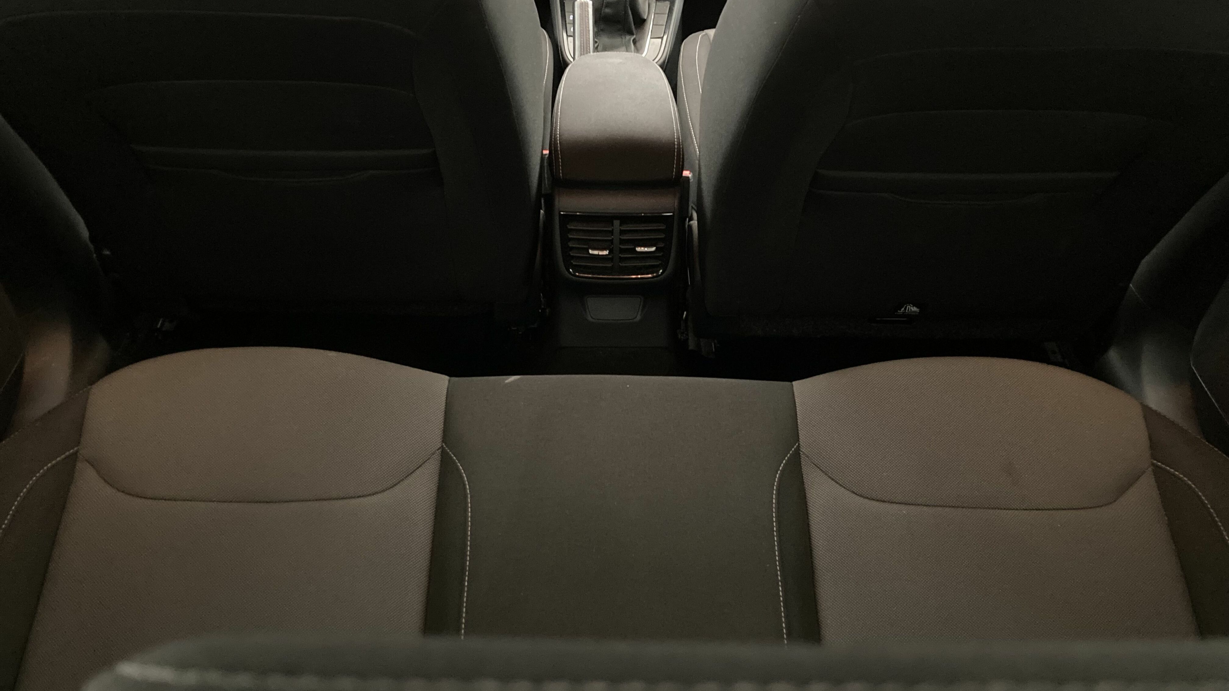 skoda fabia selection 1.0 MPI 80 2024 blanco glaciar 21