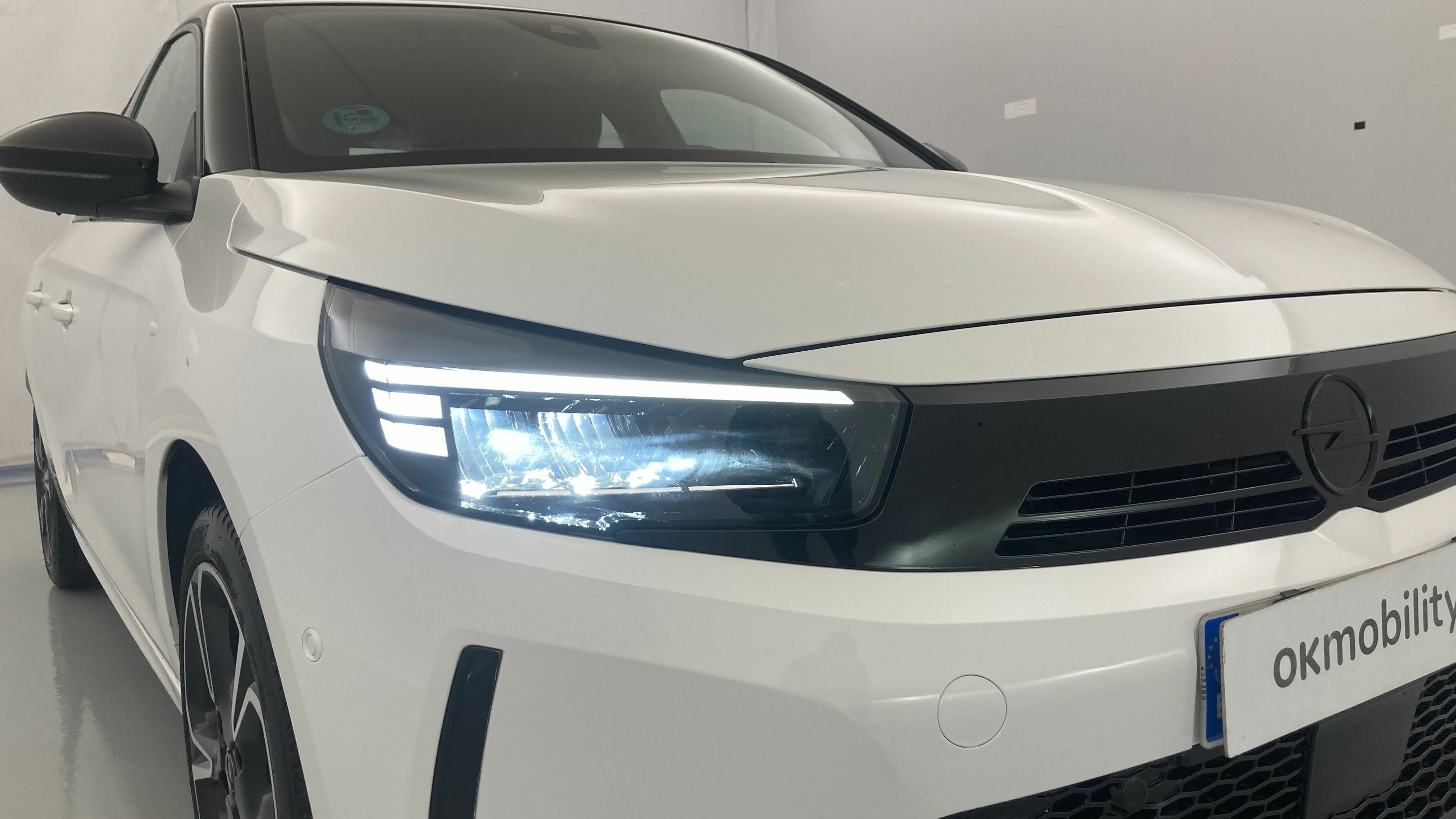 opel corsa gs 1.2T 100 2024 arktis white 28