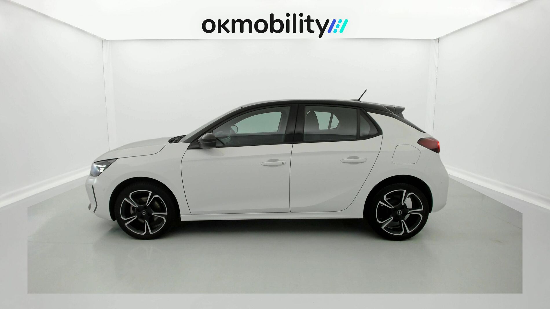 opel corsa gs 1.2T 100 2024 arktis white 5