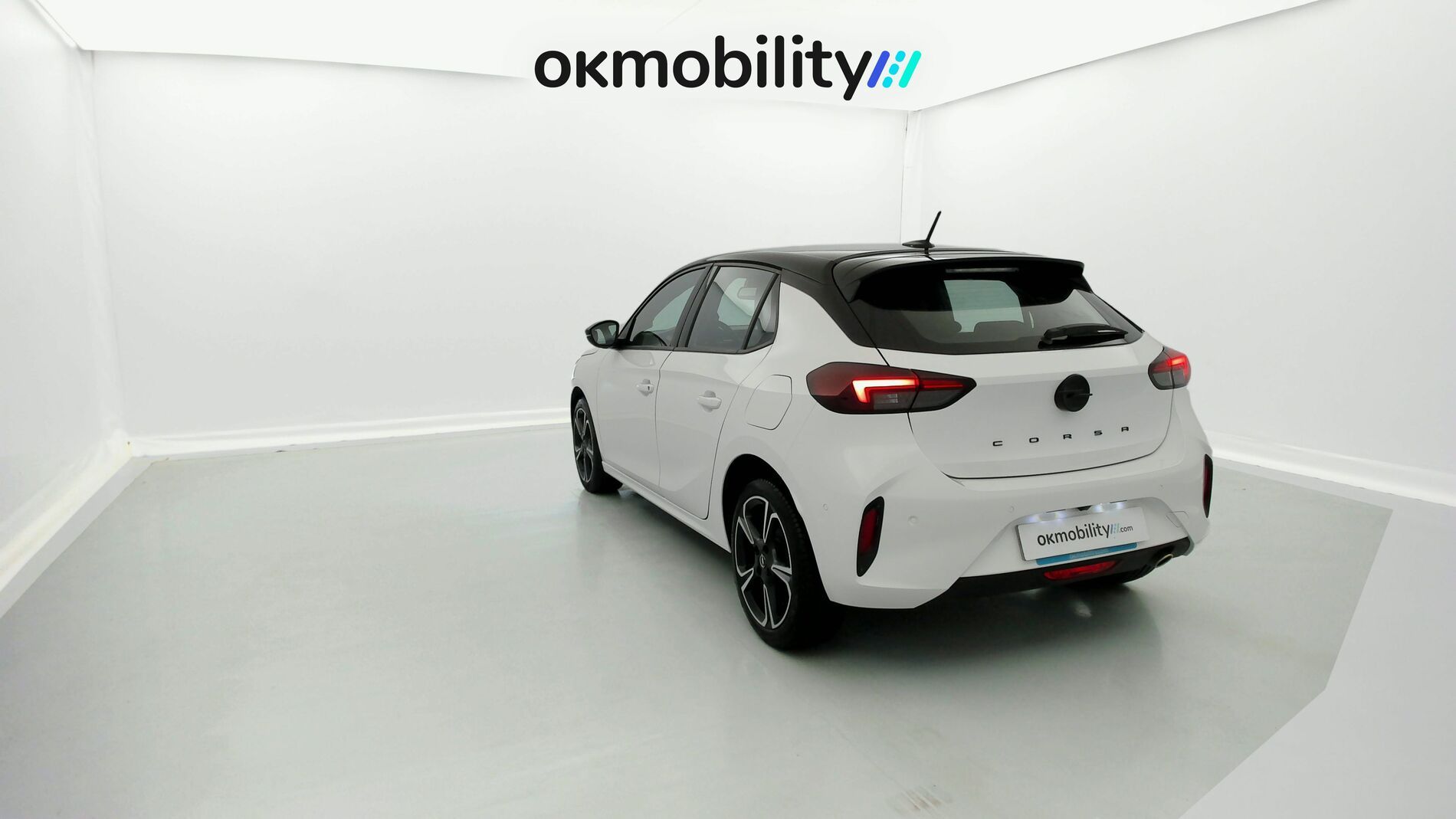 opel corsa gs 1.2T 100 2024 arktis white 8