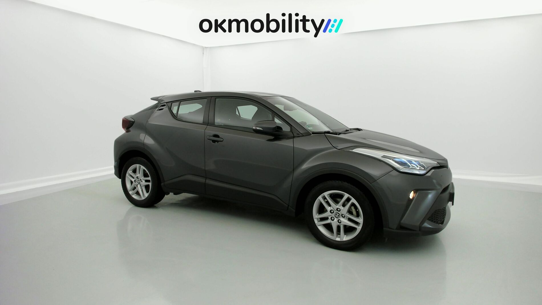 toyota c-hr business edition 1.8 E-CVT 125H 2023 shimmering silver 2