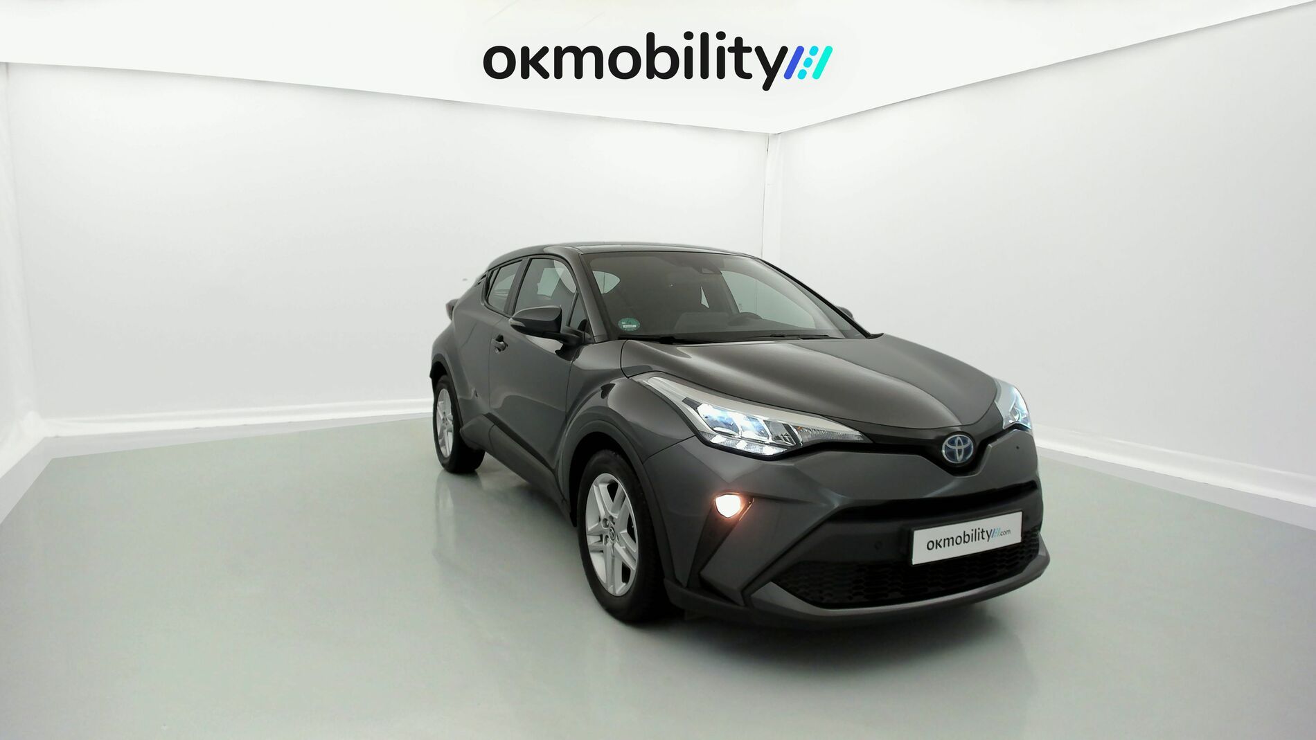 toyota c-hr business edition 1.8 E-CVT 125H 2023 shimmering silver 3
