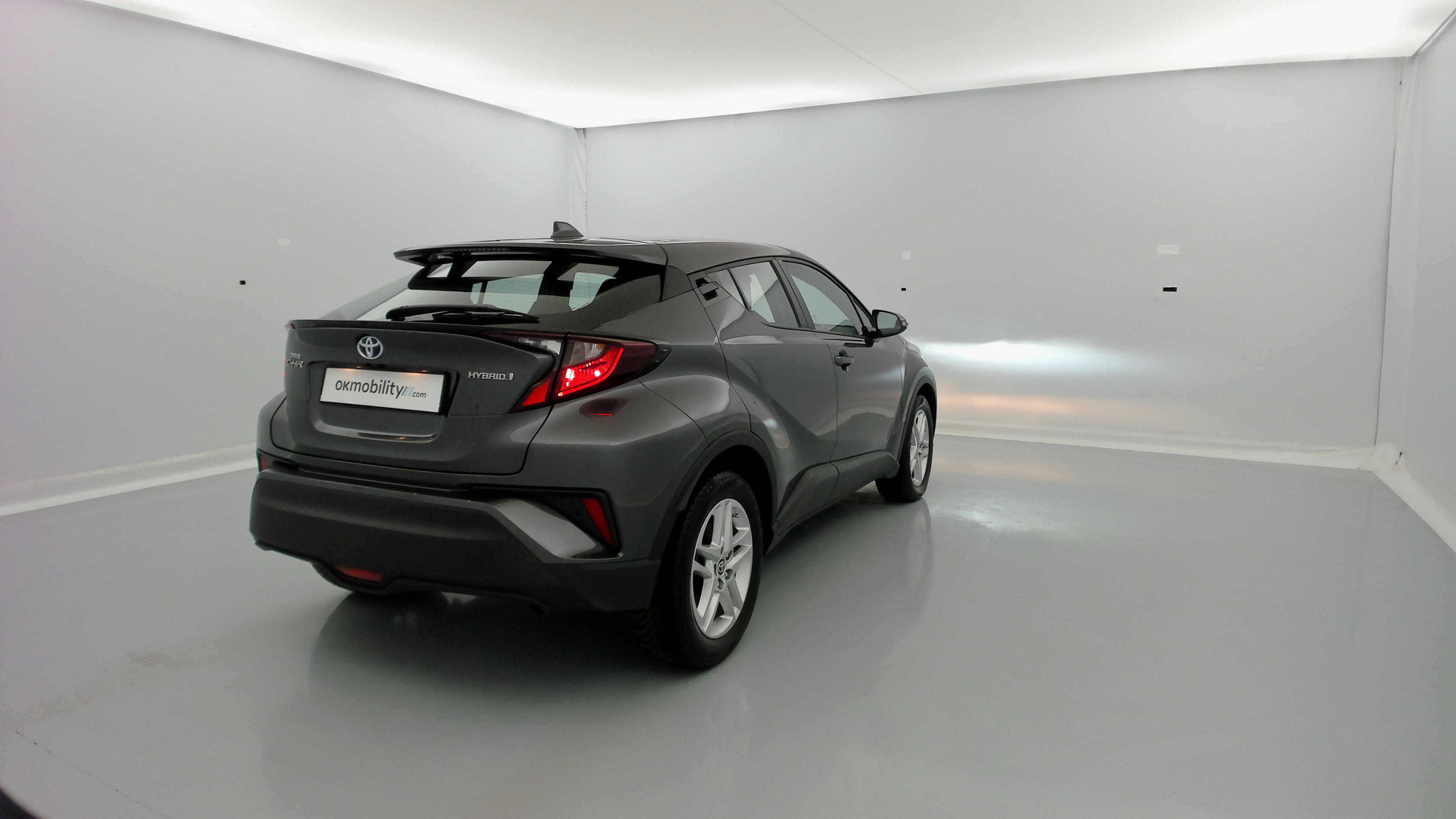 toyota c-hr business edition 1.8 E-CVT 125H 2023 shimmering silver 12