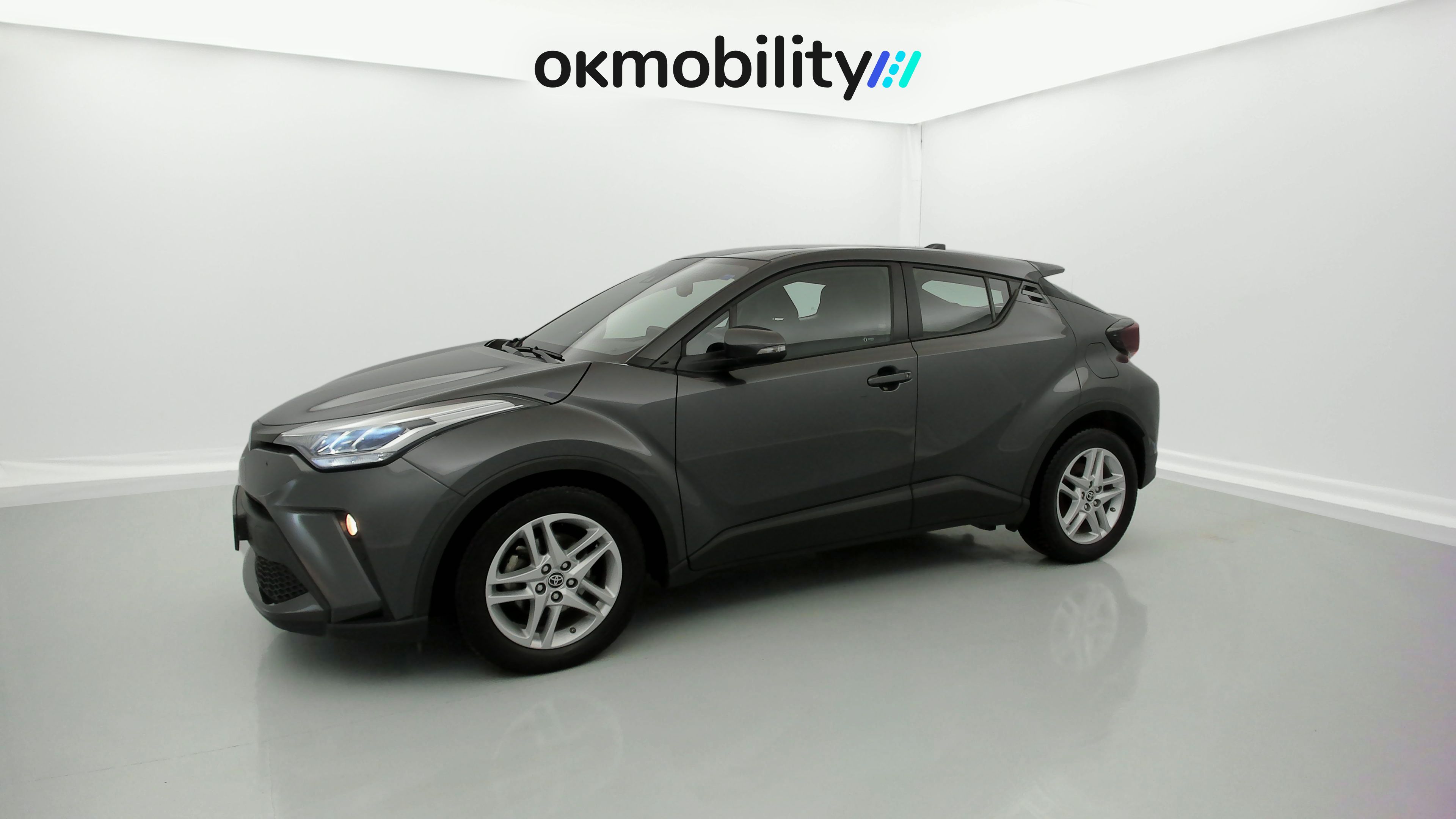 toyota c-hr business edition 1.8 E-CVT 125H 2023 plata 7